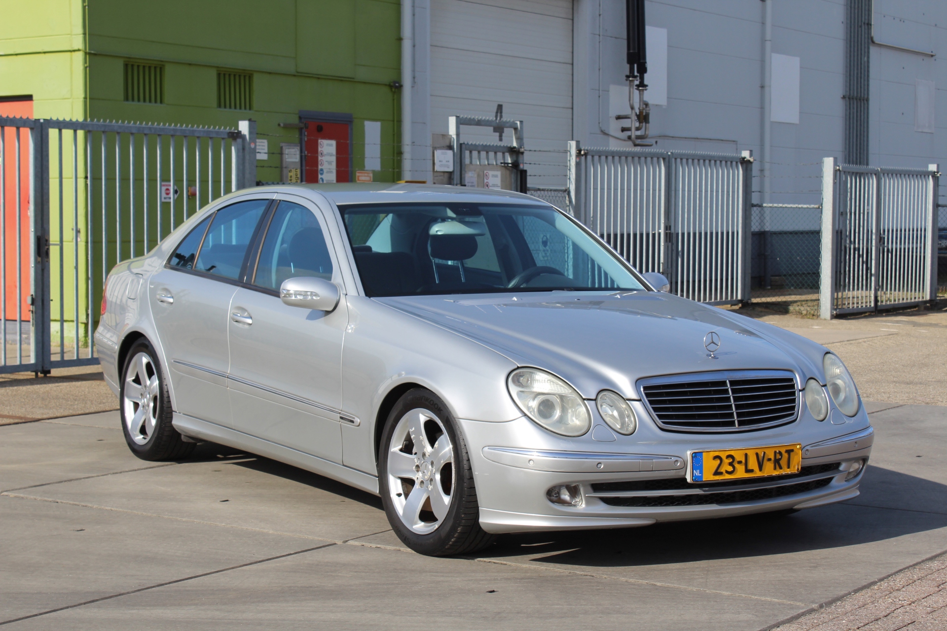 Foto van Mercedes-Benz E 240