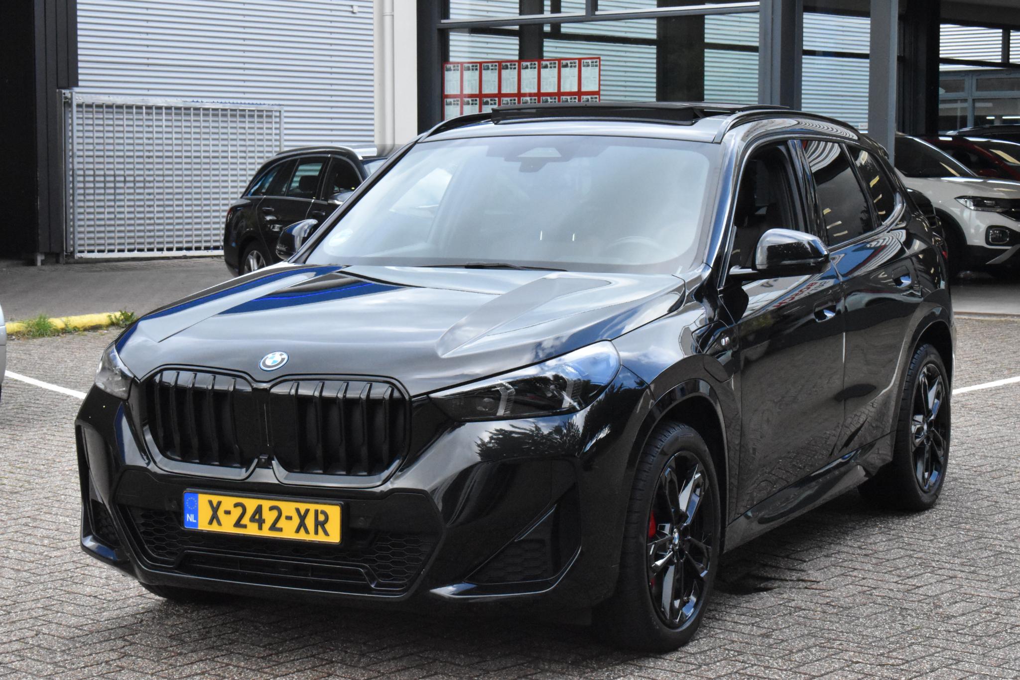 Foto van BMW X1 Xdrive30e