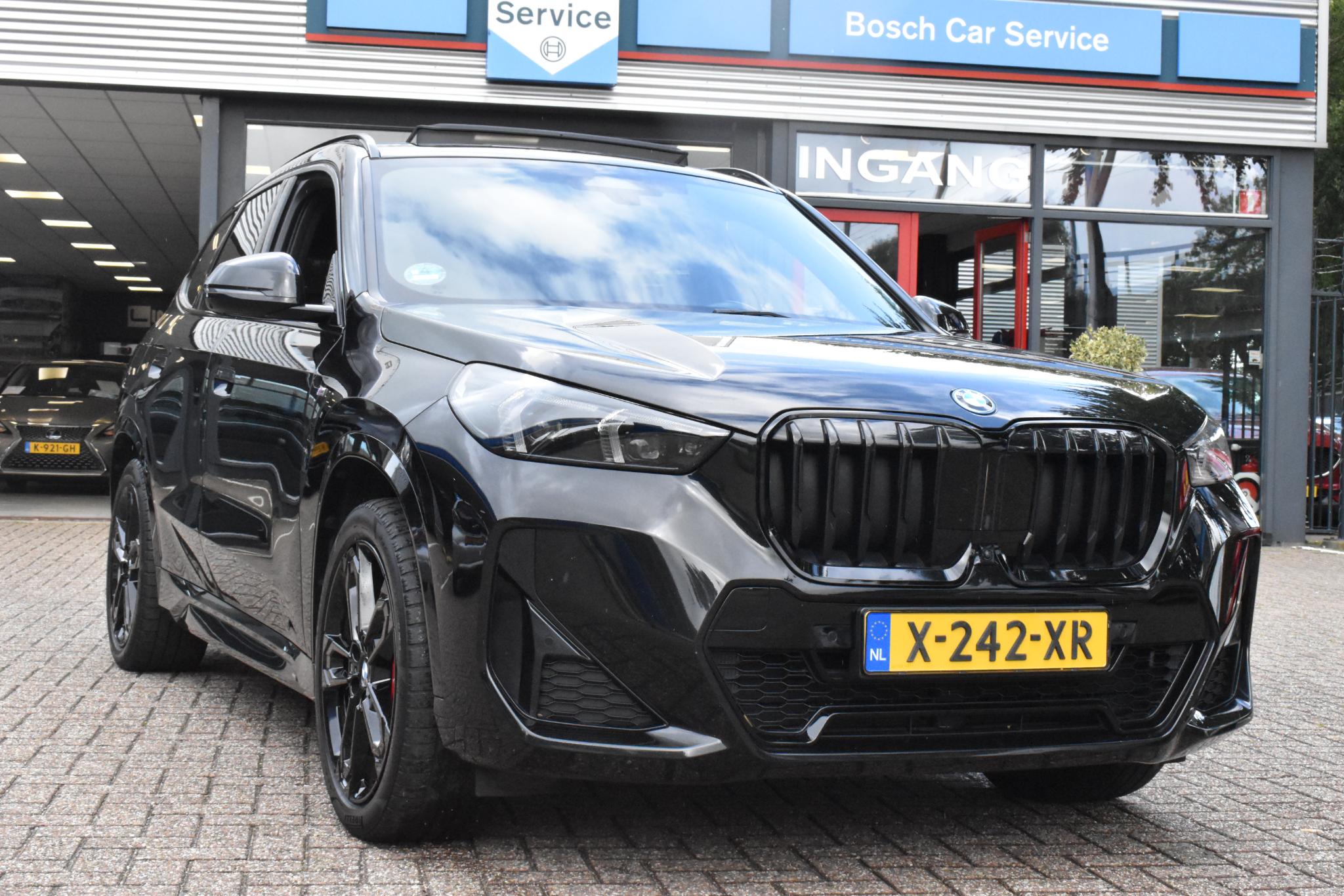Foto van BMW X1 Xdrive30e