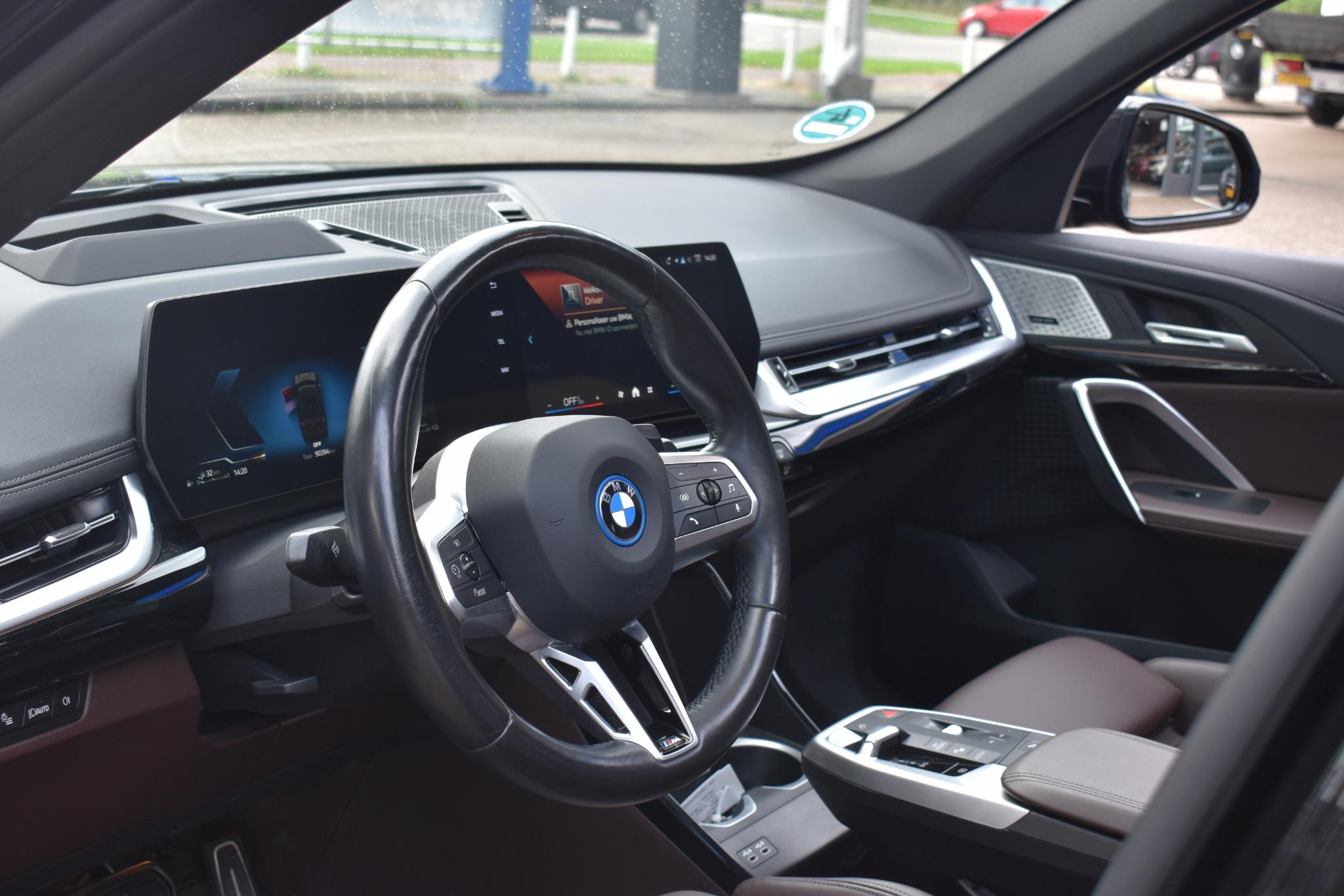 Foto van BMW X1 Xdrive30e