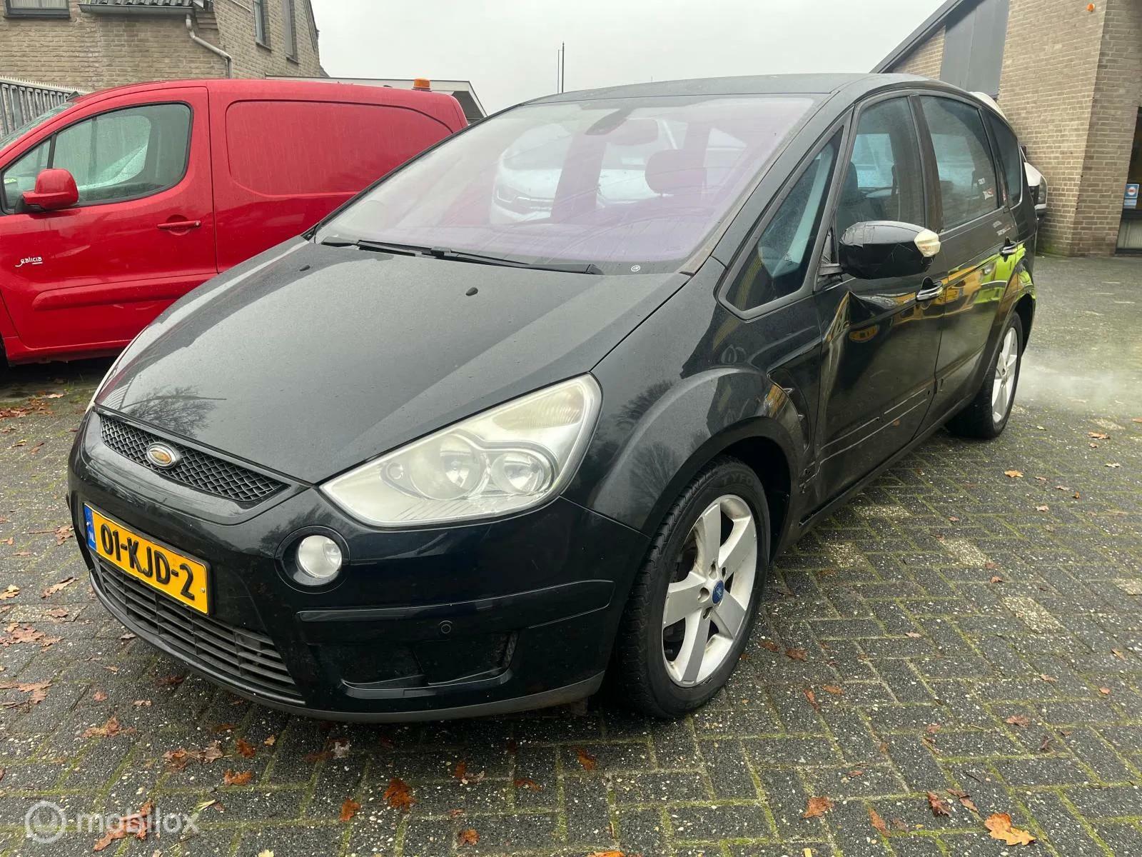 Foto van Ford S-max
