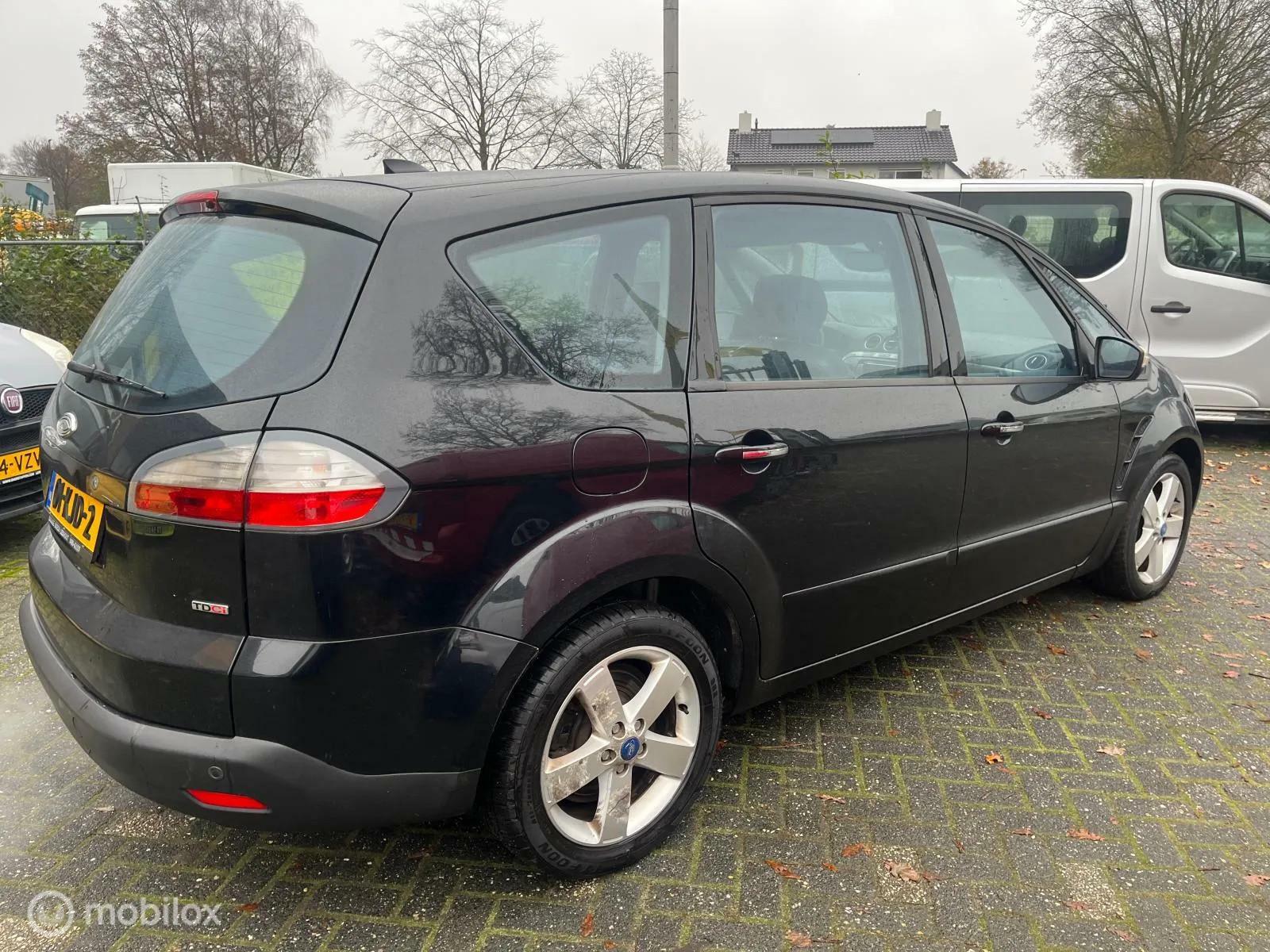 Foto van Ford S-max