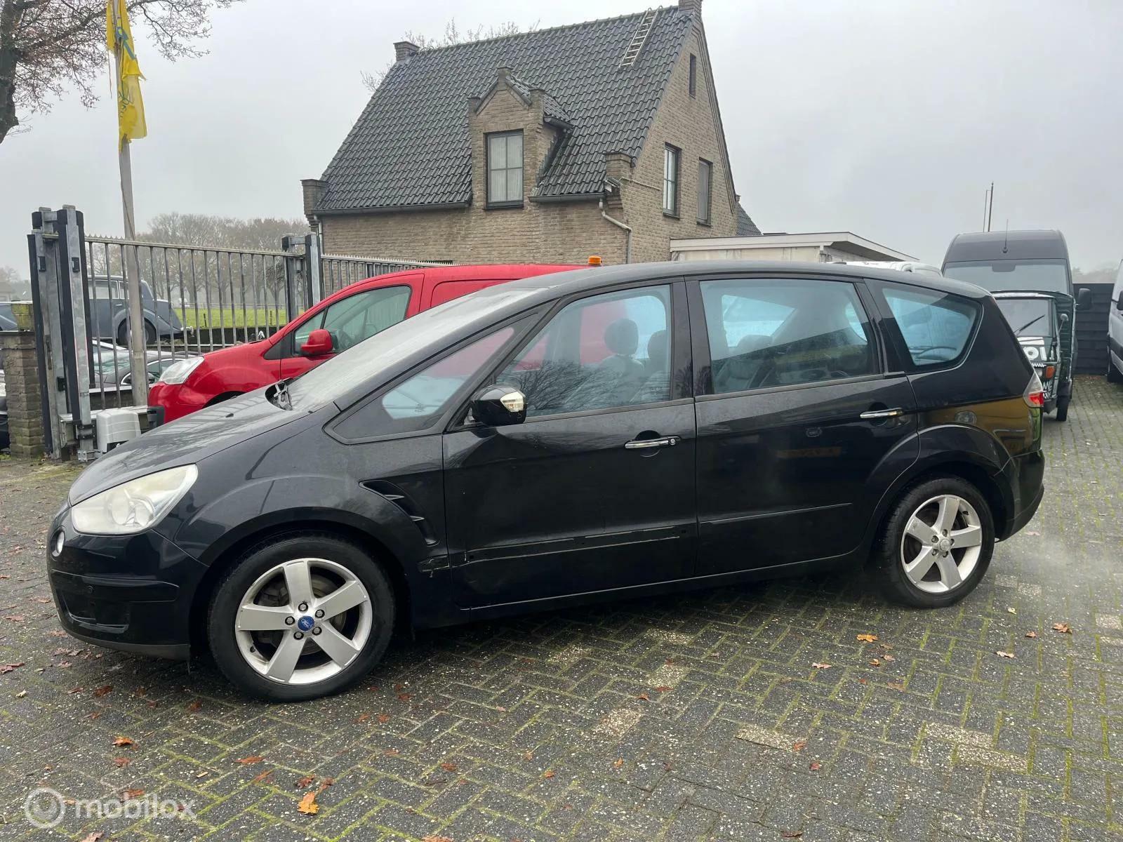 Foto van Ford S-max