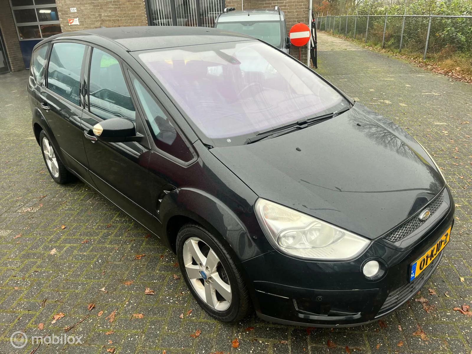 Foto van Ford S-max