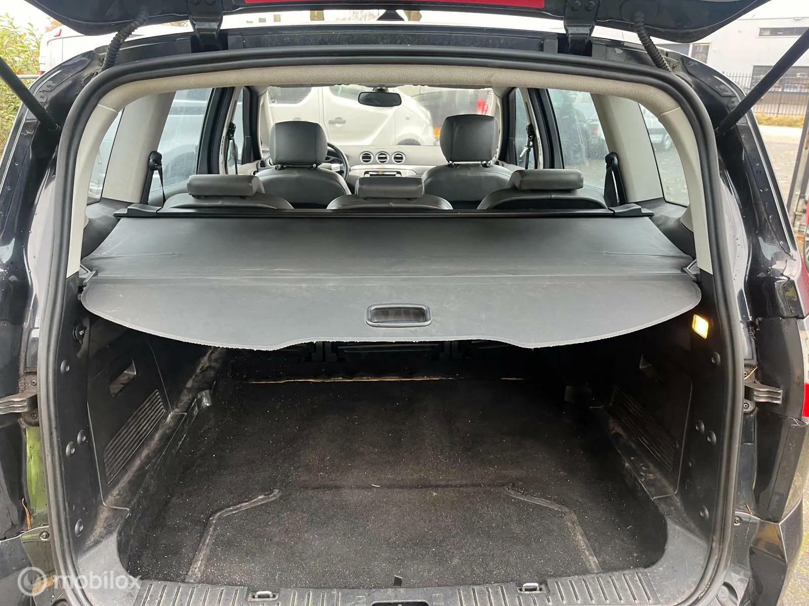 Foto van Ford S-max
