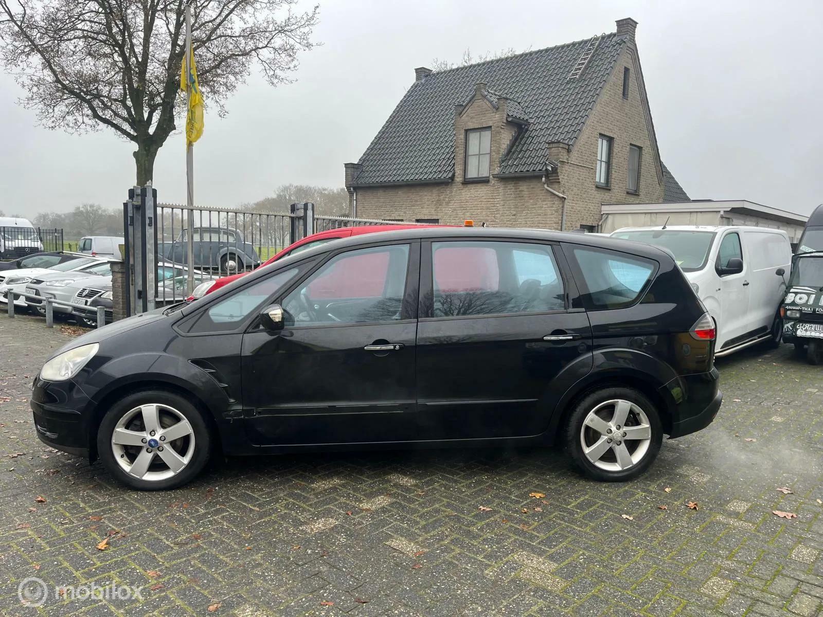 Foto van Ford S-max