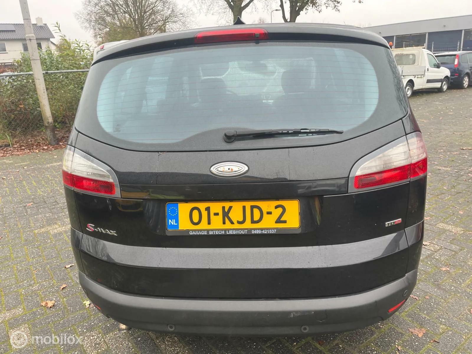 Foto van Ford S-max