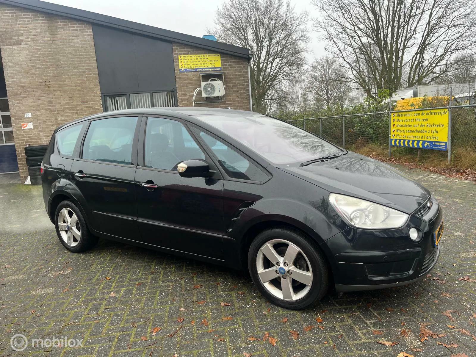 Foto van Ford S-max