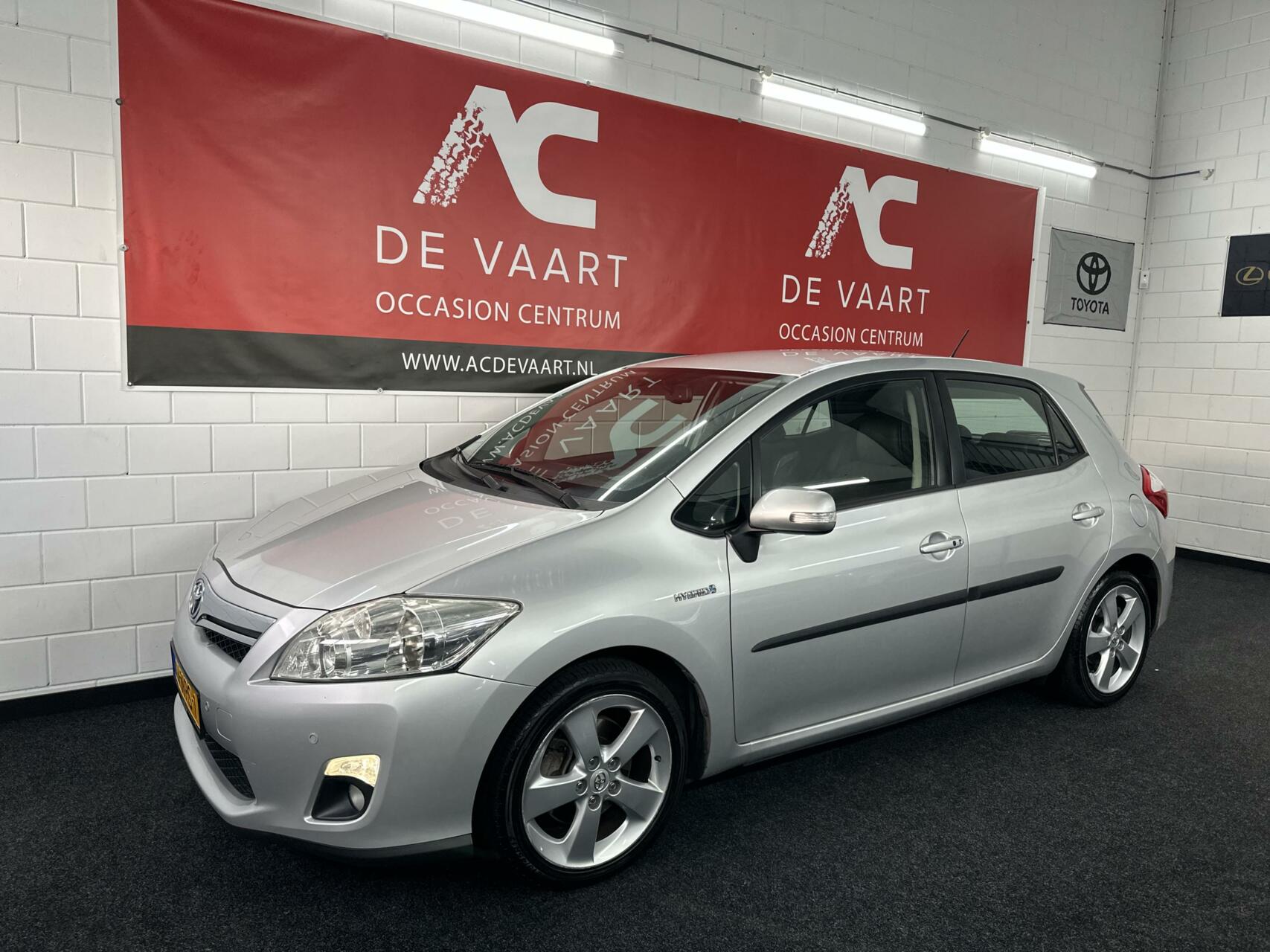 Toyota Auris 1.8 Full Hybrid Executive - VERKOCHT! 2010 - voorkant