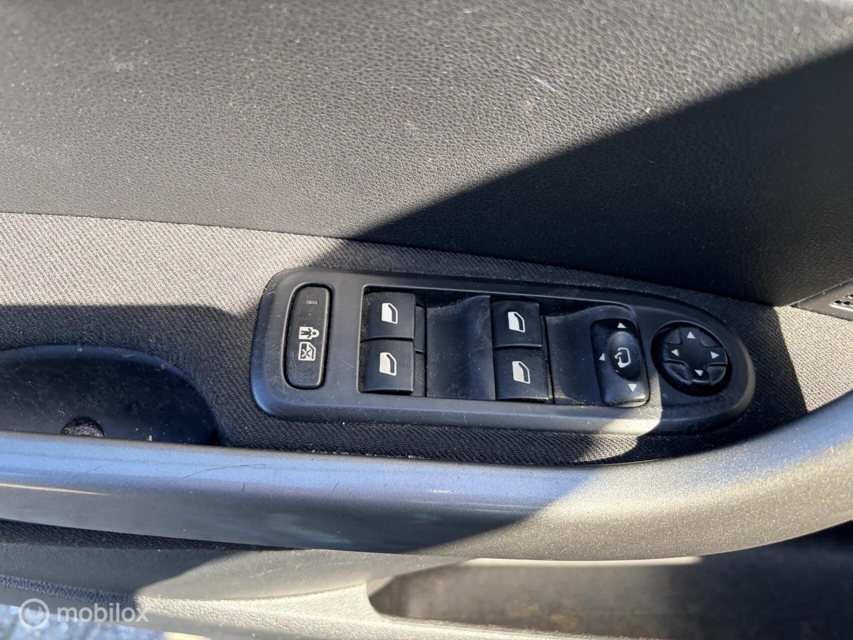 Foto van Peugeot 308 SW