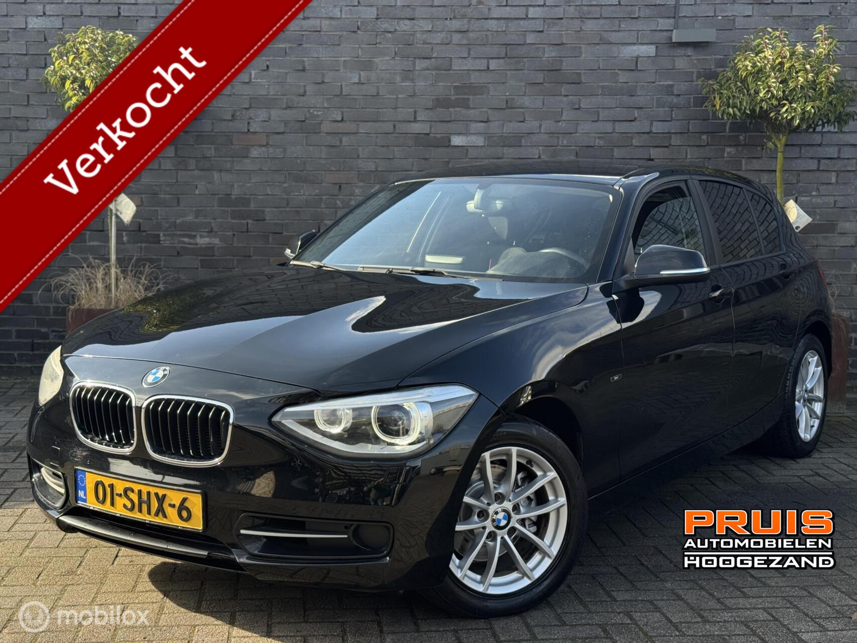 BMW 1-serie 118i Sport Line -XENON-IDRIVE- *INRUIL MOGELIJK* 2011 - voorkant