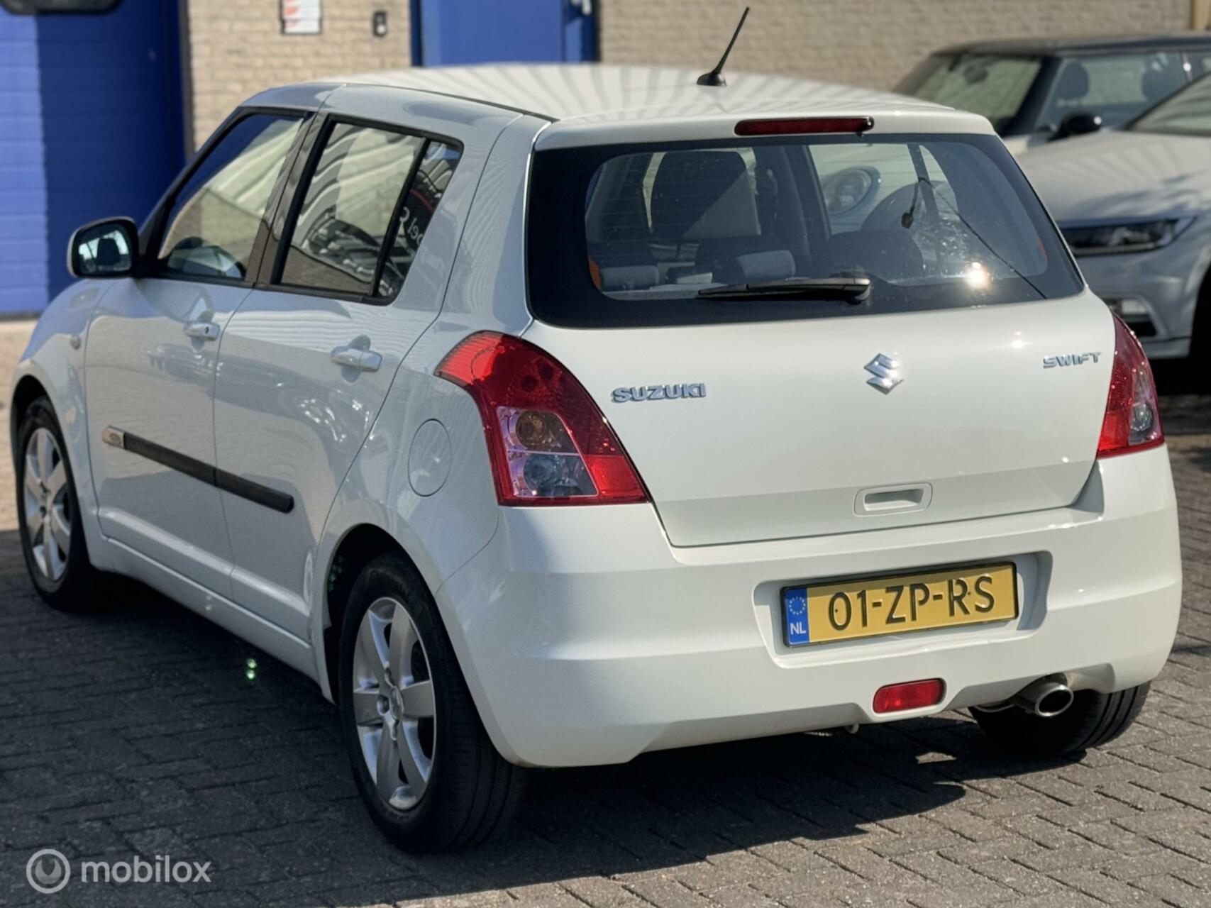 Foto van Suzuki Swift