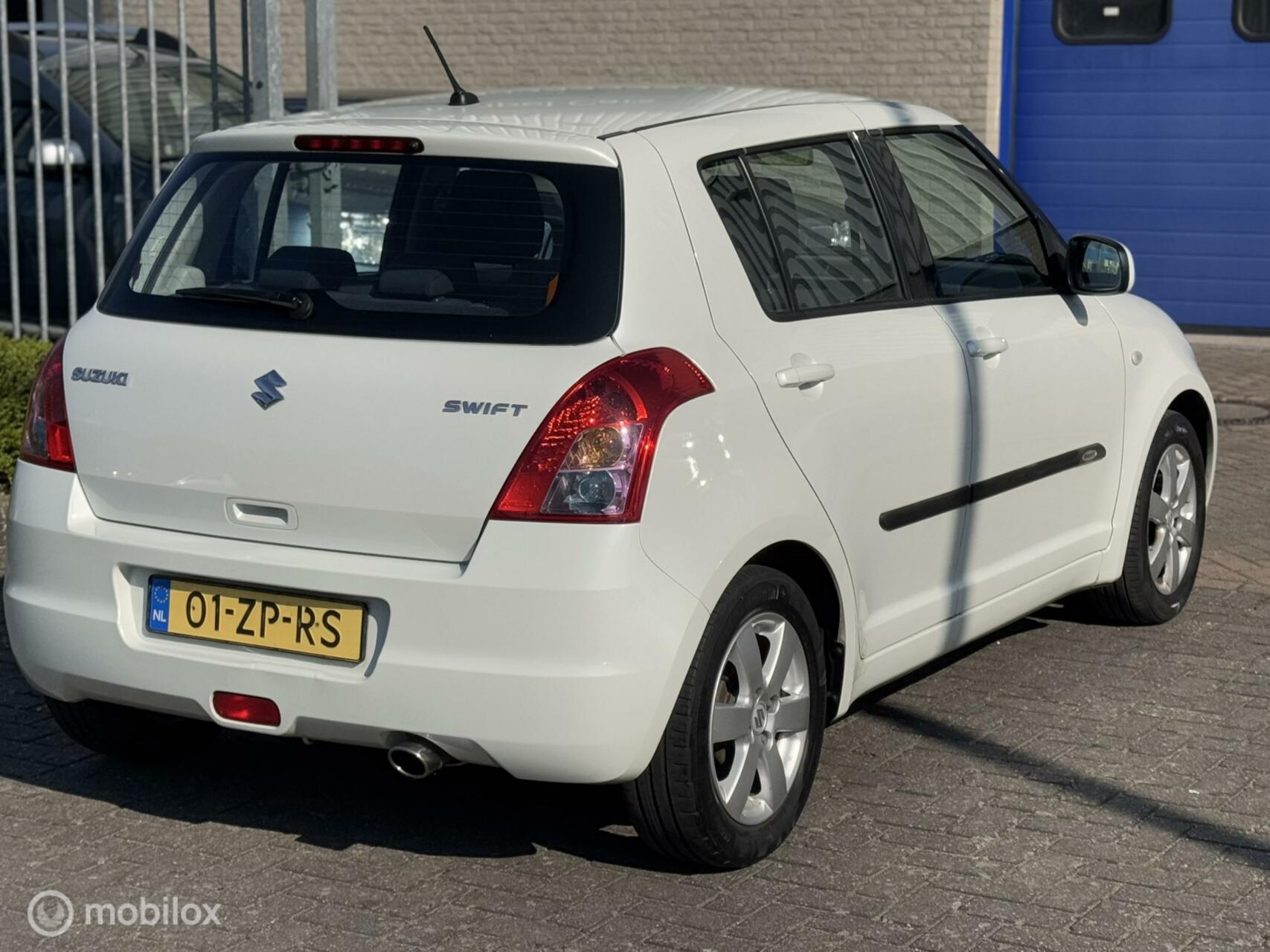 Foto van Suzuki Swift