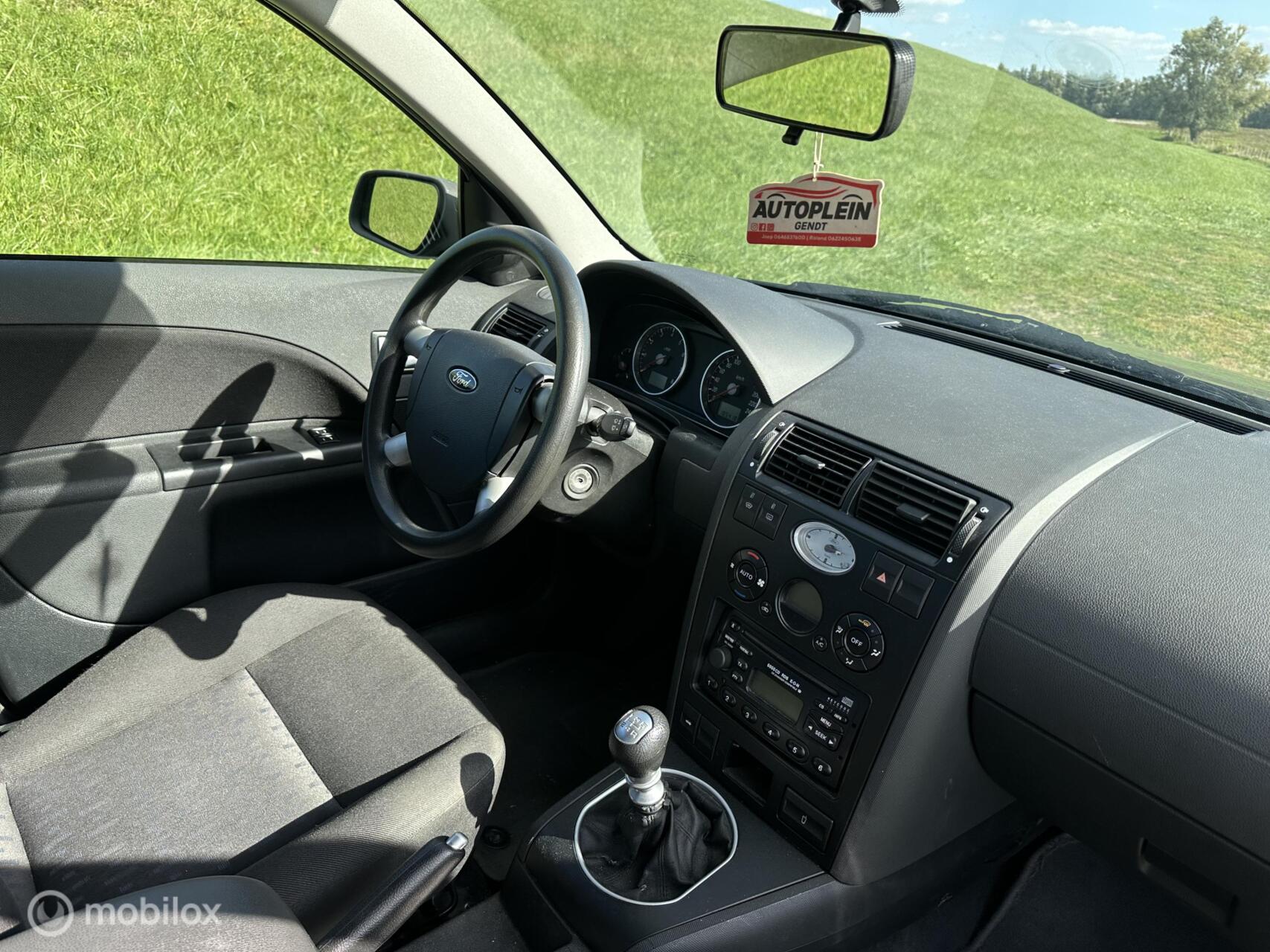 Foto van Ford Mondeo