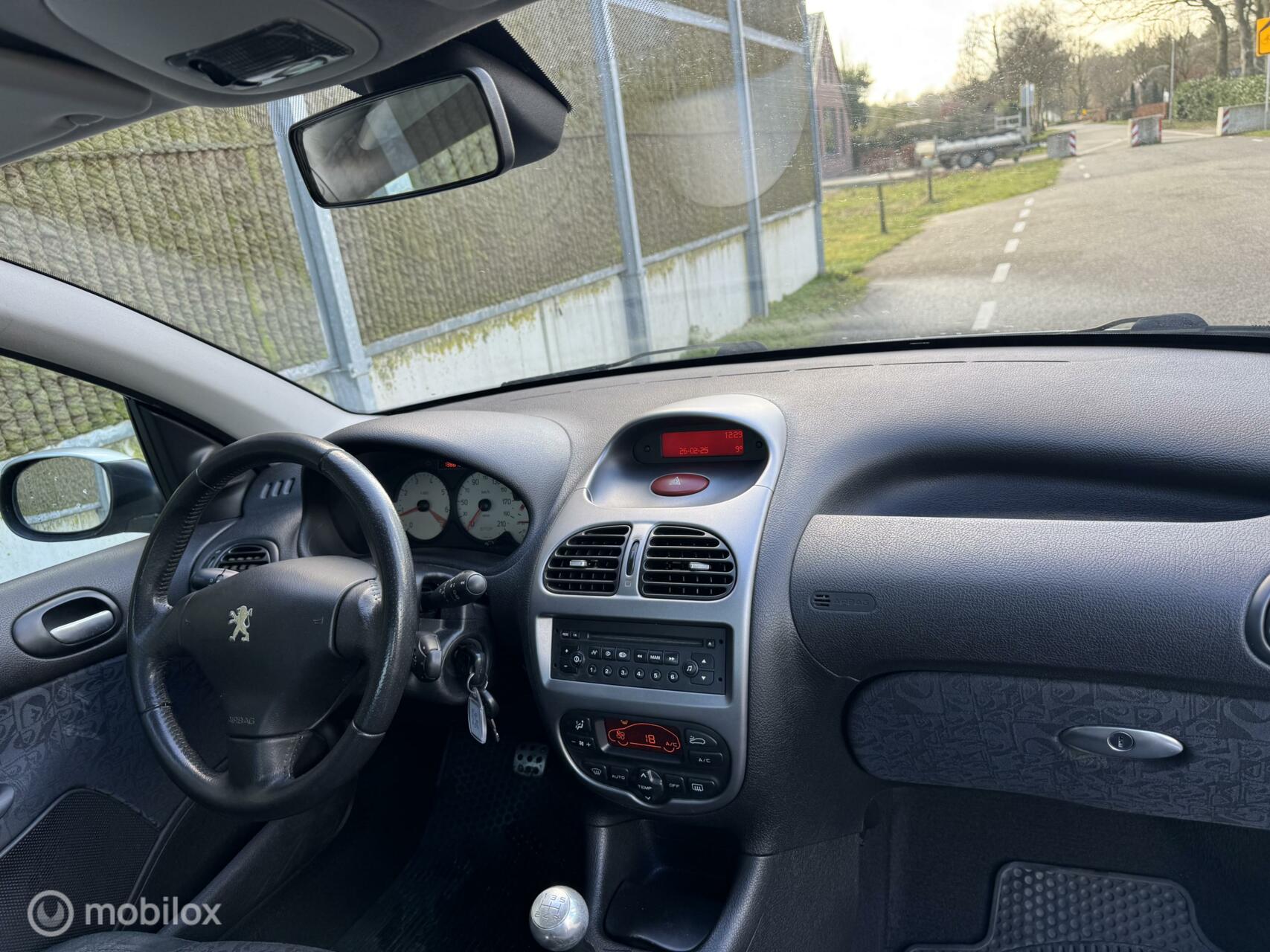 Foto van Peugeot 206
