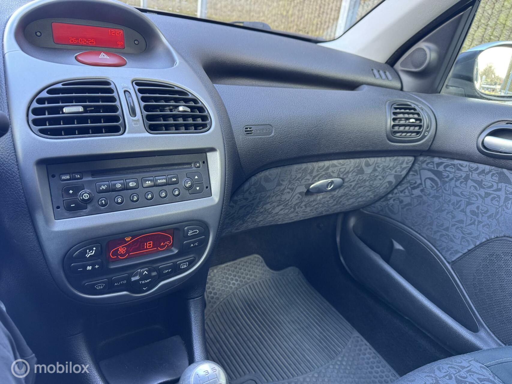 Foto van Peugeot 206