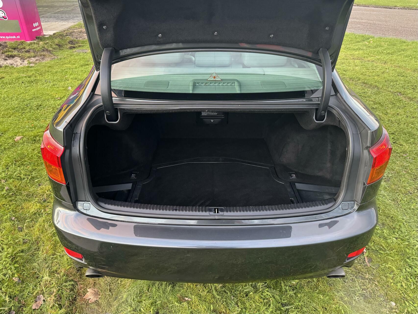 Foto van Lexus Is