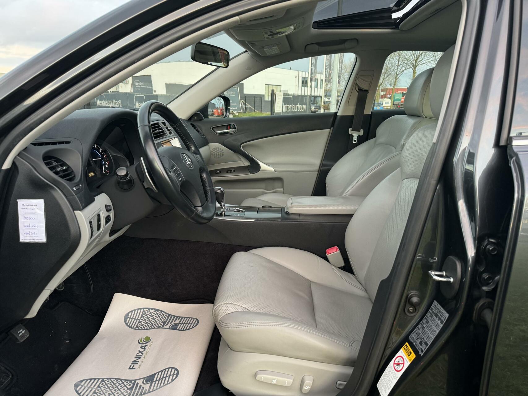 Foto van Lexus Is