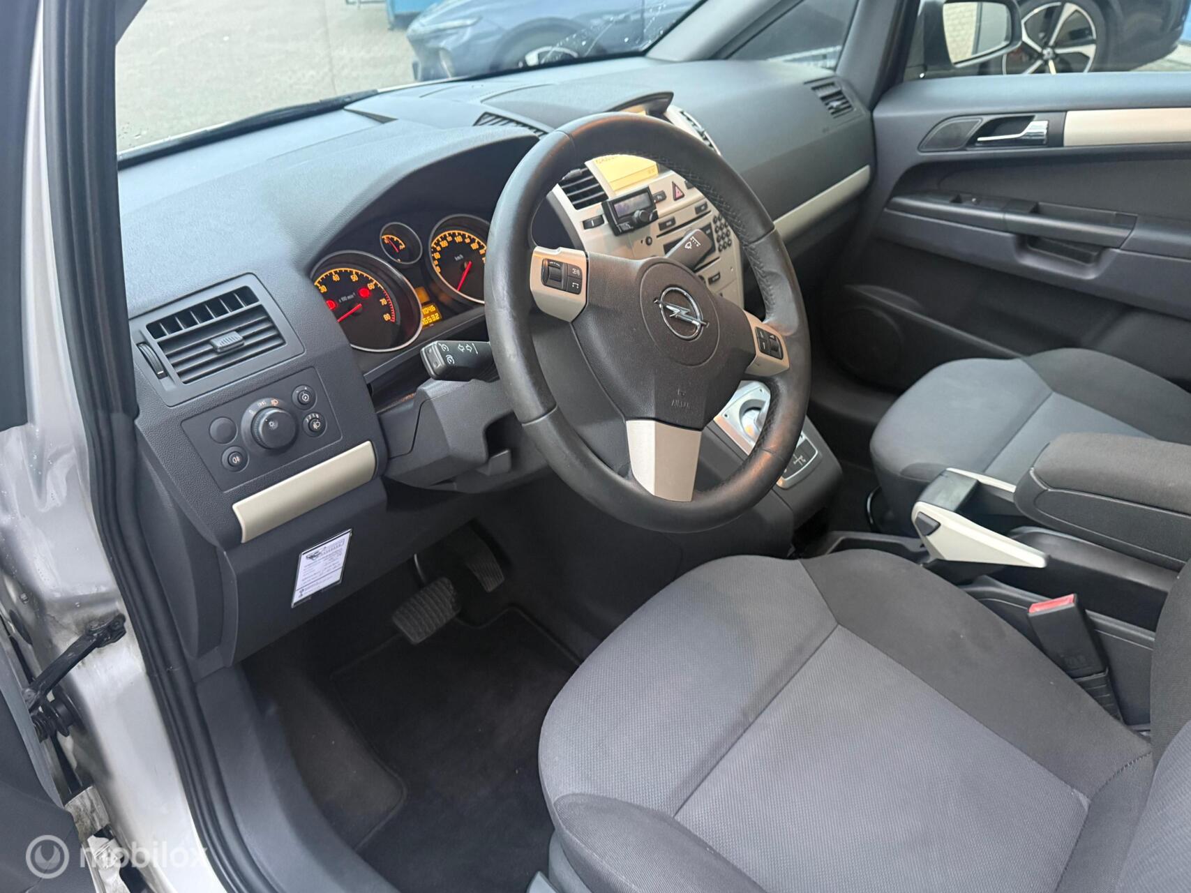 Foto van Opel Zafira