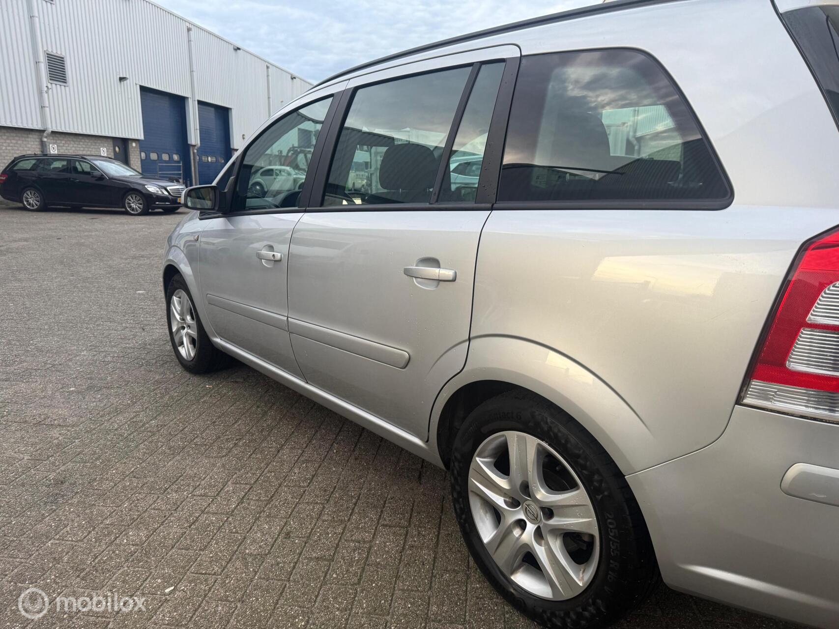 Foto van Opel Zafira