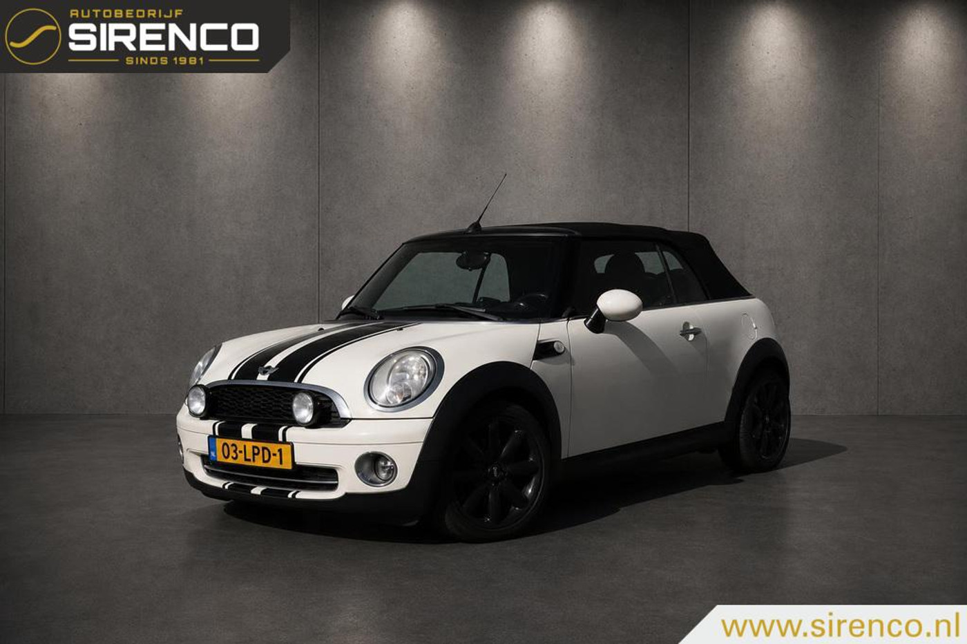 Mini One Cabrio 1.6 One | strepen en extra lampen leuke uitstraling | nette kap en nette auto | elektrisch dak | 2010 - voorkant