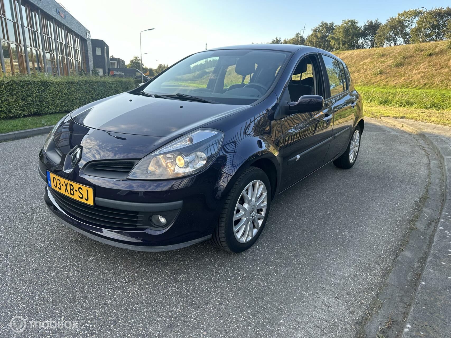 Renault Clio 1.4-16V Dynamique 2007 - voorkant