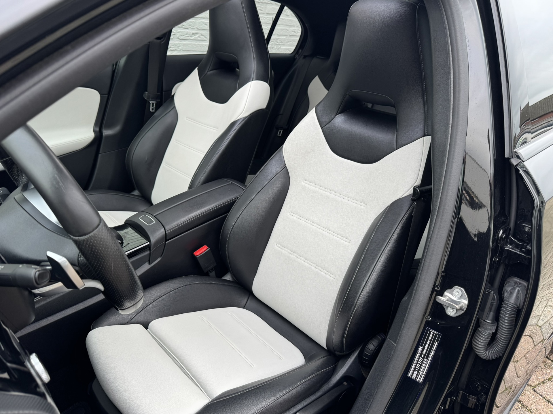 Foto van Mercedes-Benz A 200