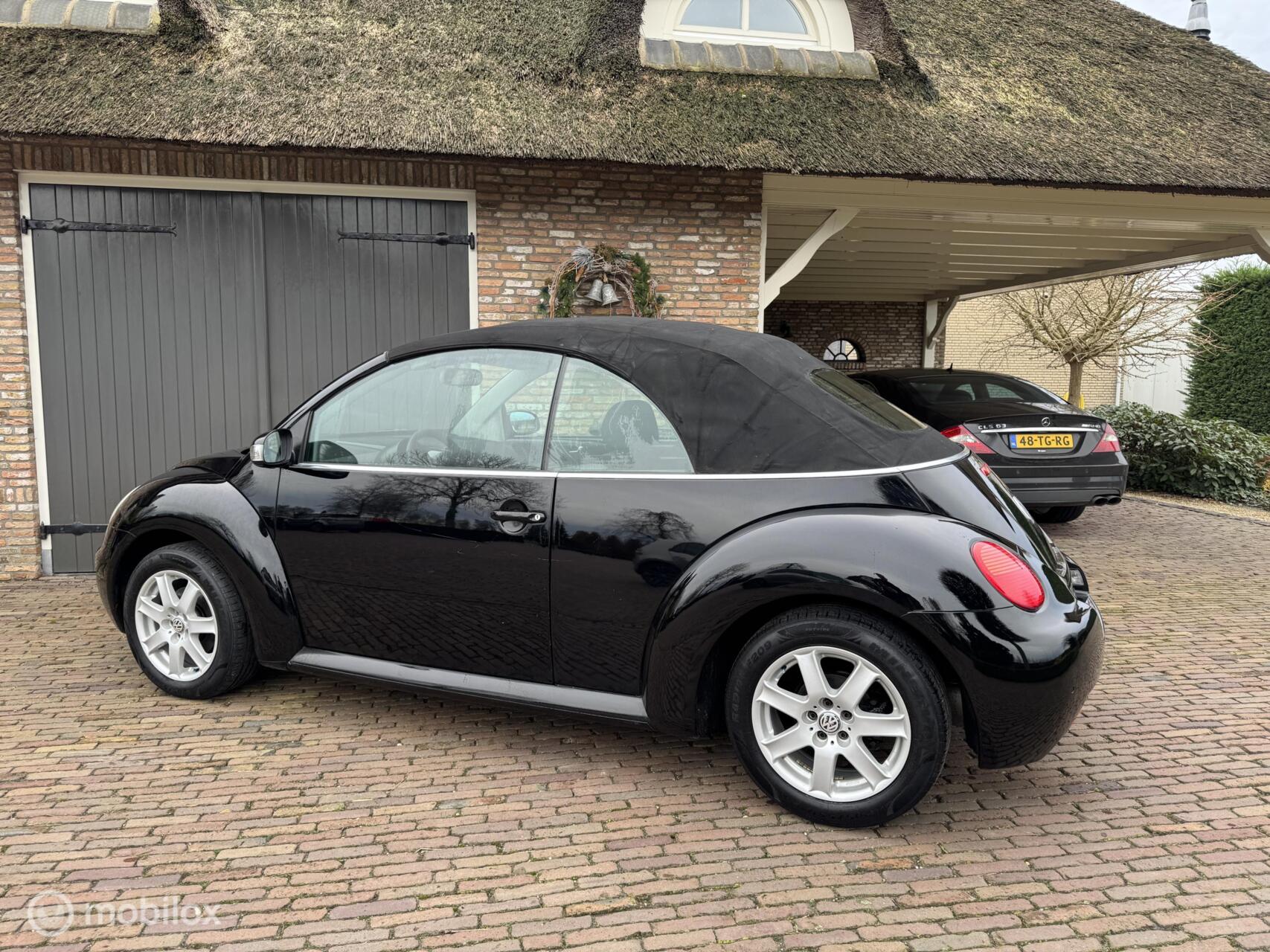 Foto van Volkswagen New Beetle Cabriolet