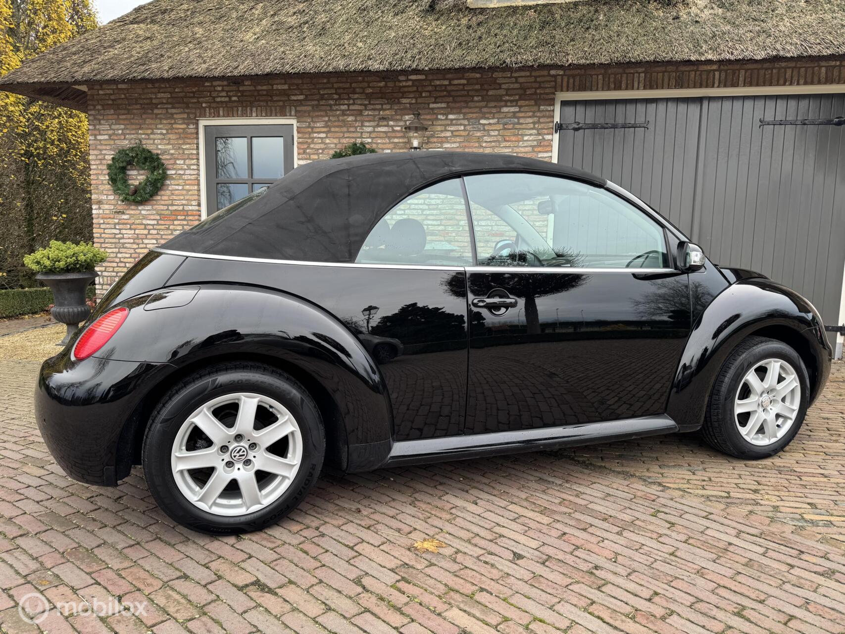 Foto van Volkswagen New Beetle Cabriolet