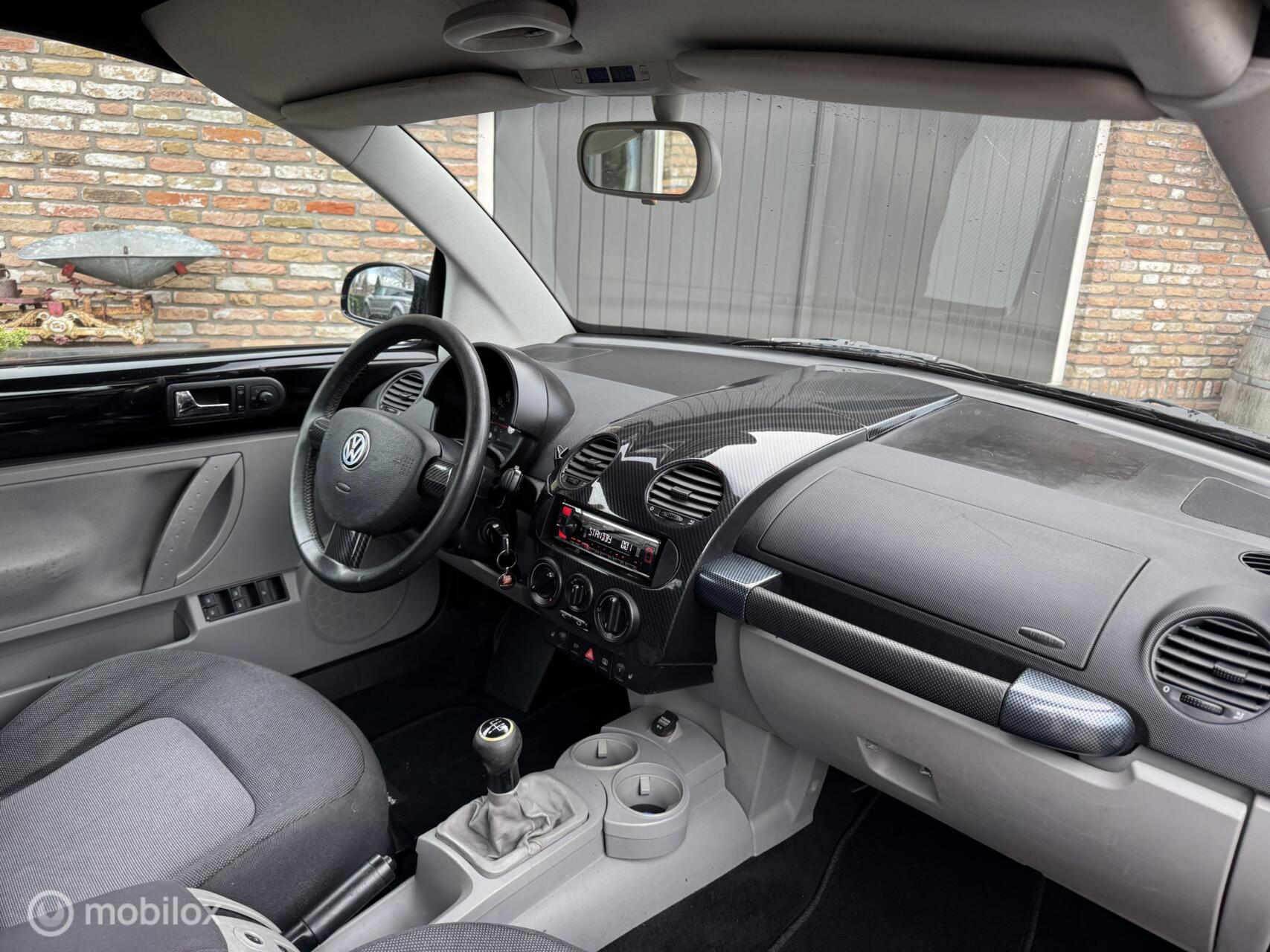 Foto van Volkswagen New Beetle Cabriolet
