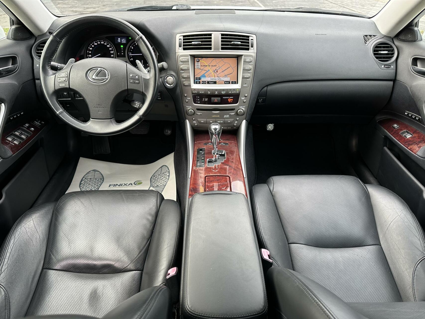 Foto van Lexus Is