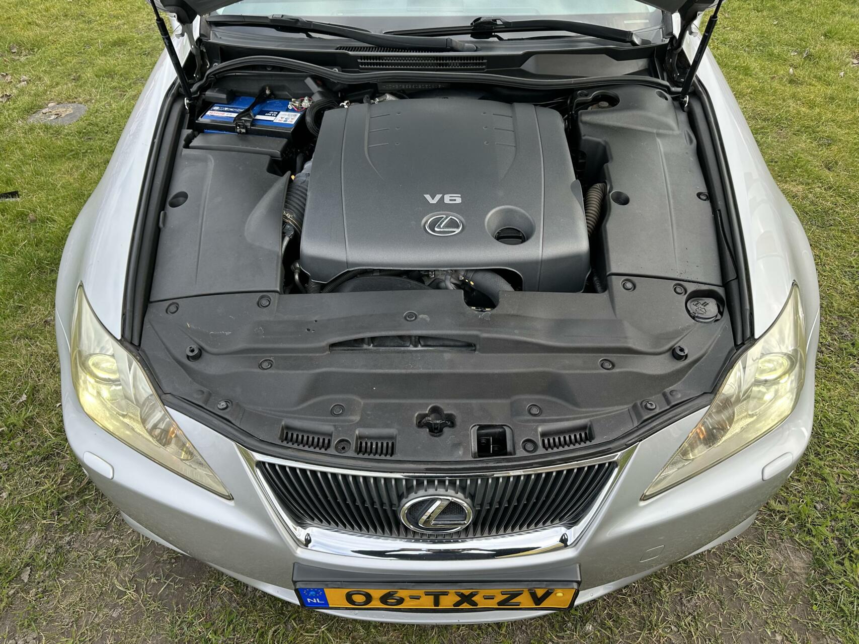 Foto van Lexus Is