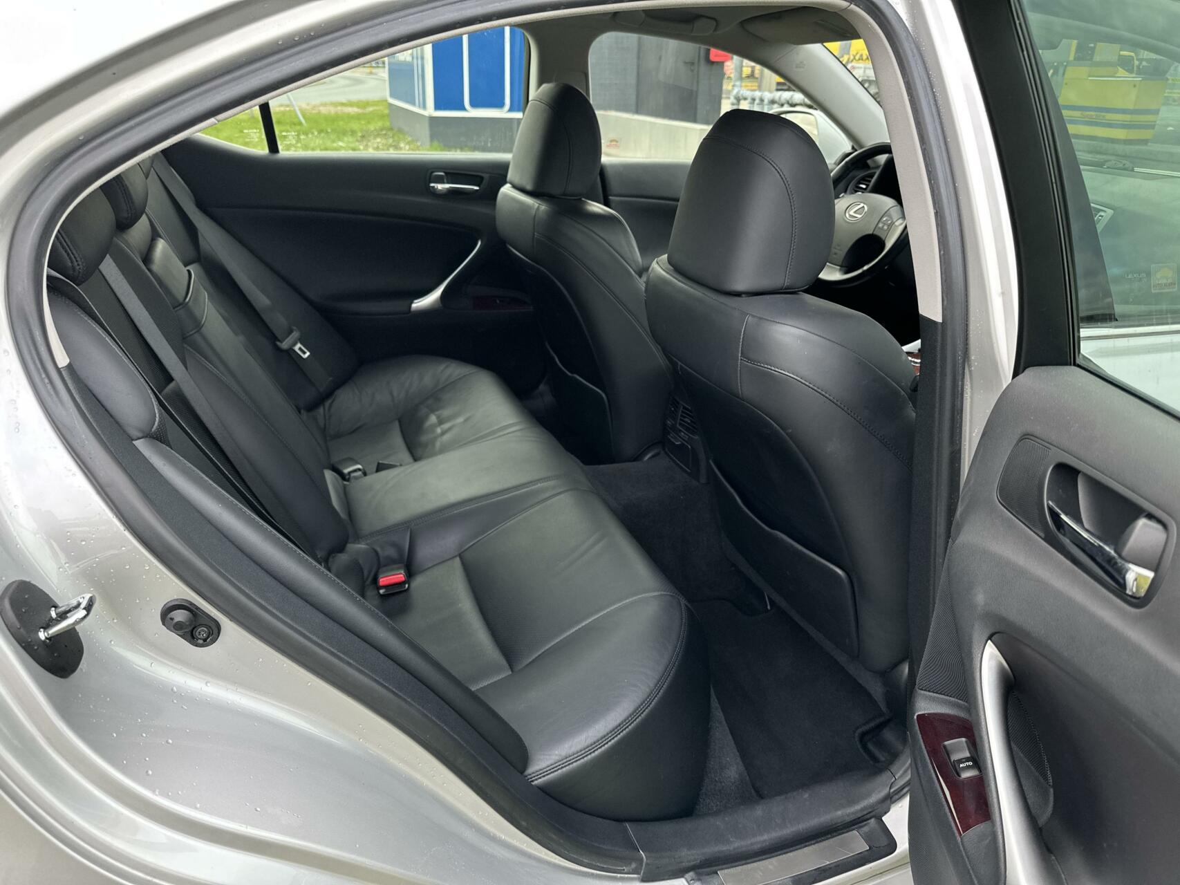 Foto van Lexus Is
