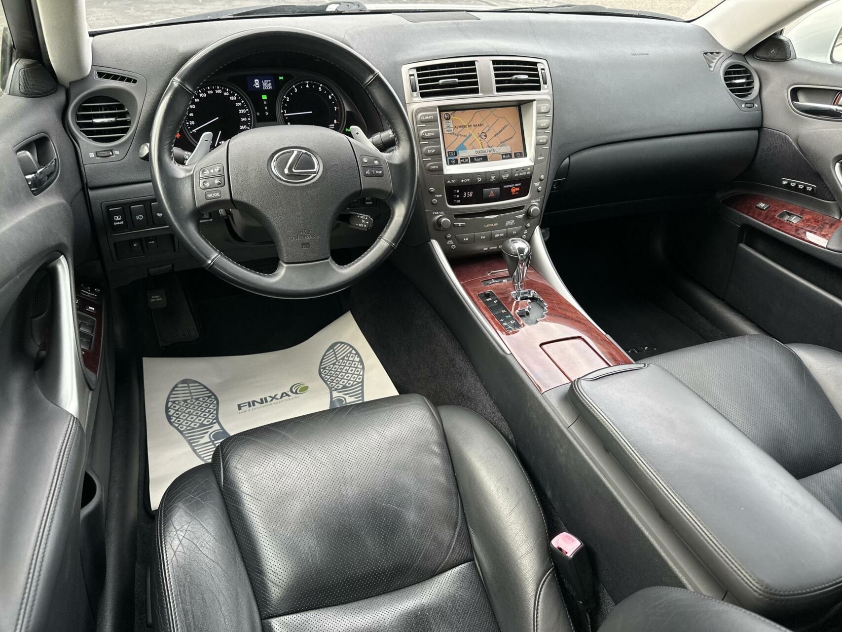 Foto van Lexus Is