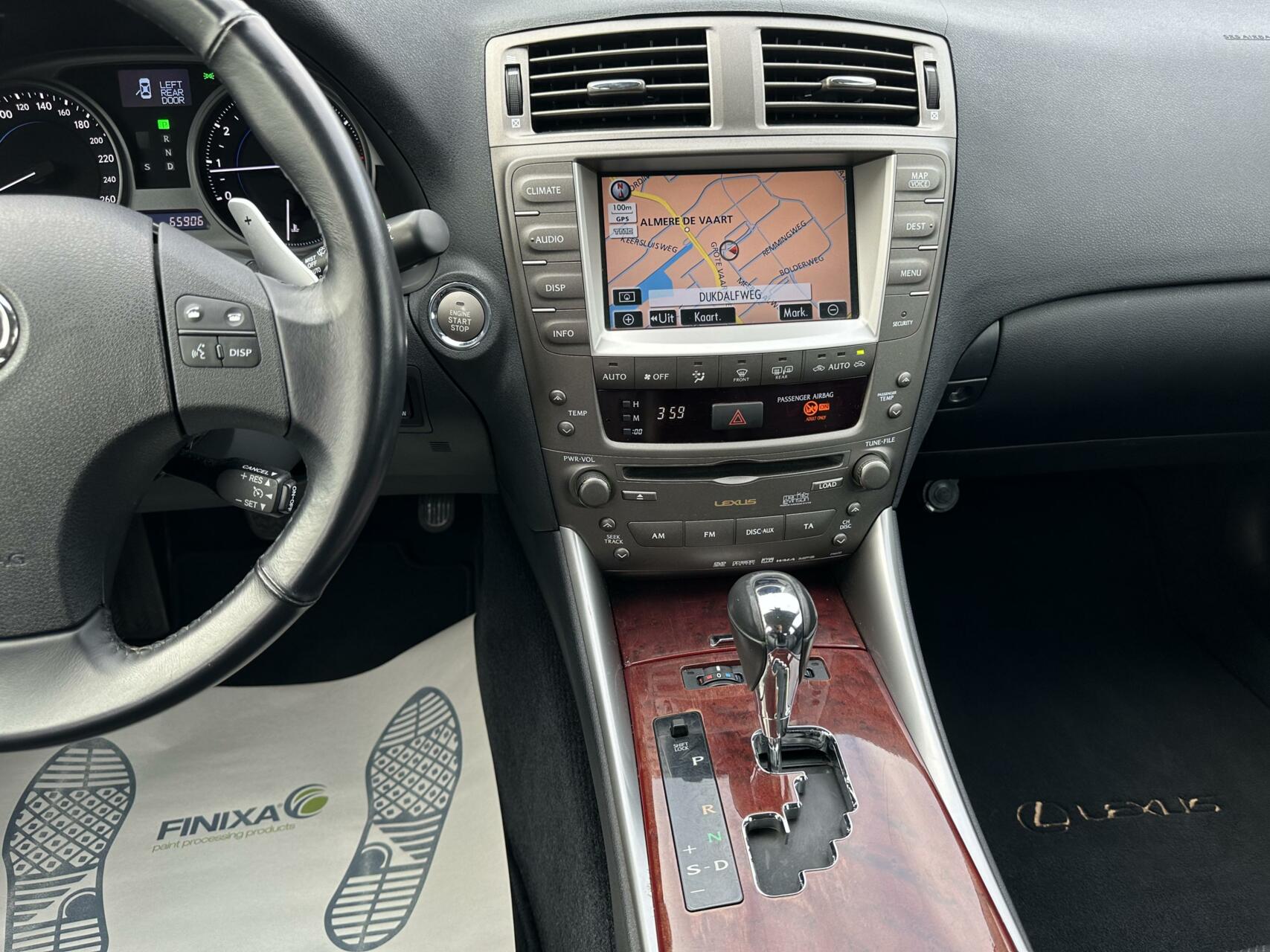 Foto van Lexus Is