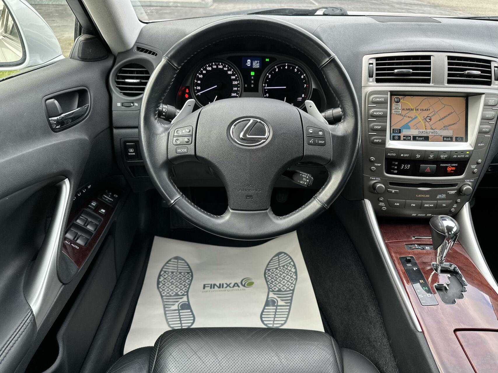 Foto van Lexus Is