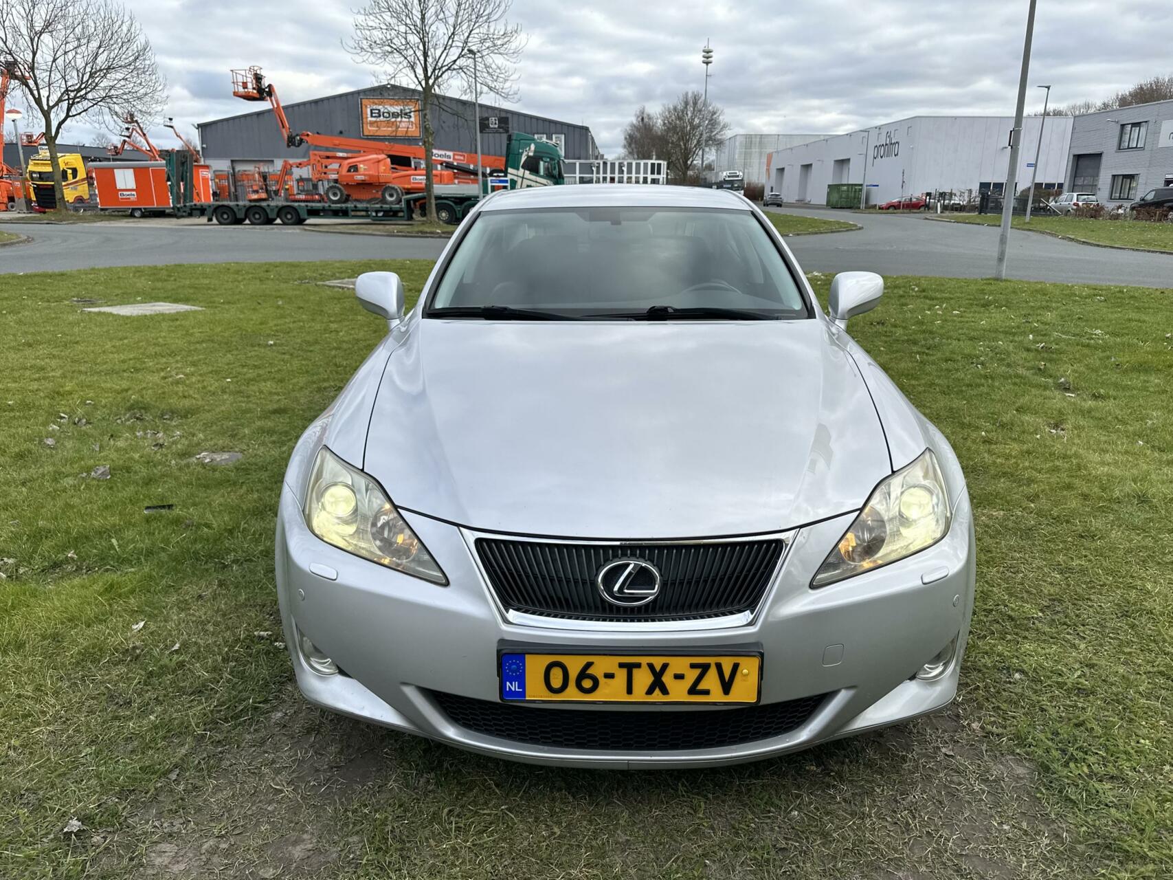 Foto van Lexus Is