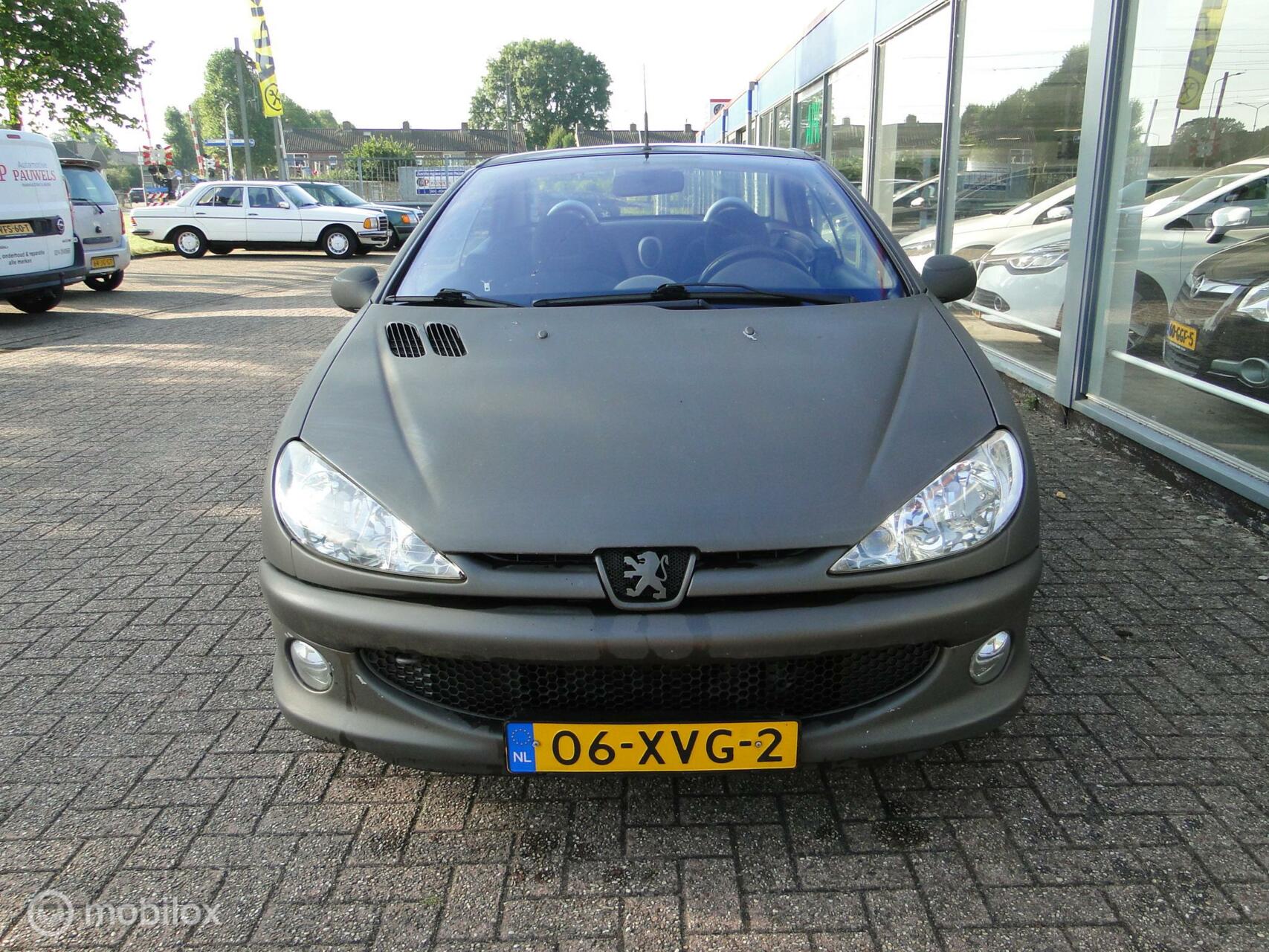 Foto van Peugeot 206 CC