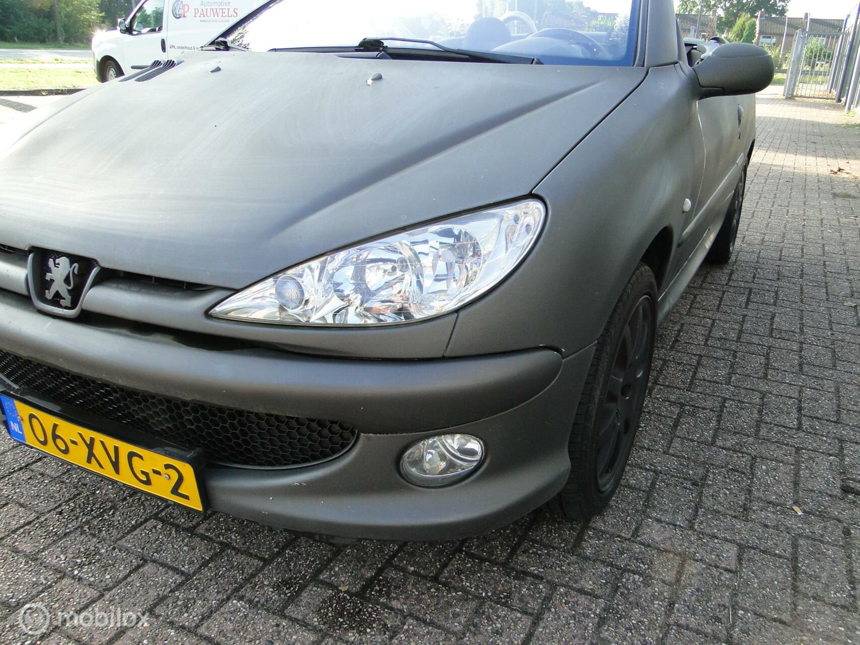 Foto van Peugeot 206 CC