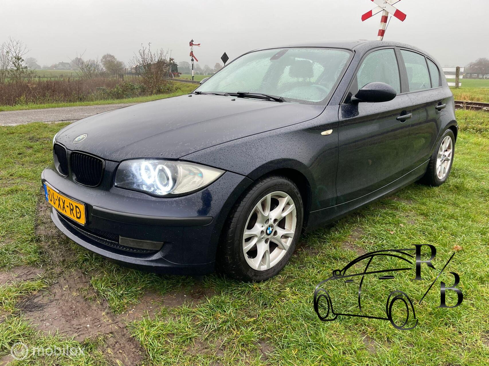 BMW 1er Reihe 118i Business Line LEER AIRCO CRUISE VASTE PRIJS 2007 - voorkant