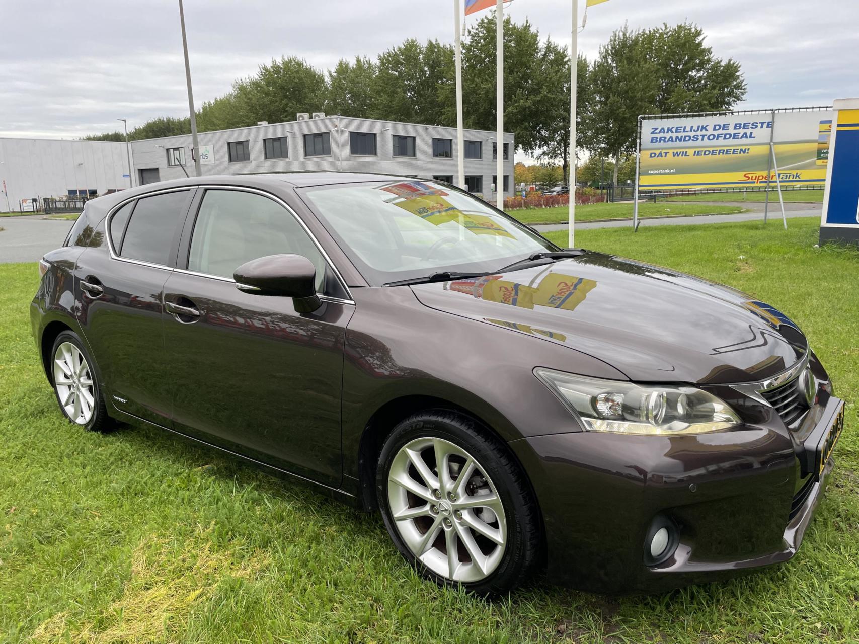 Foto van Lexus CT