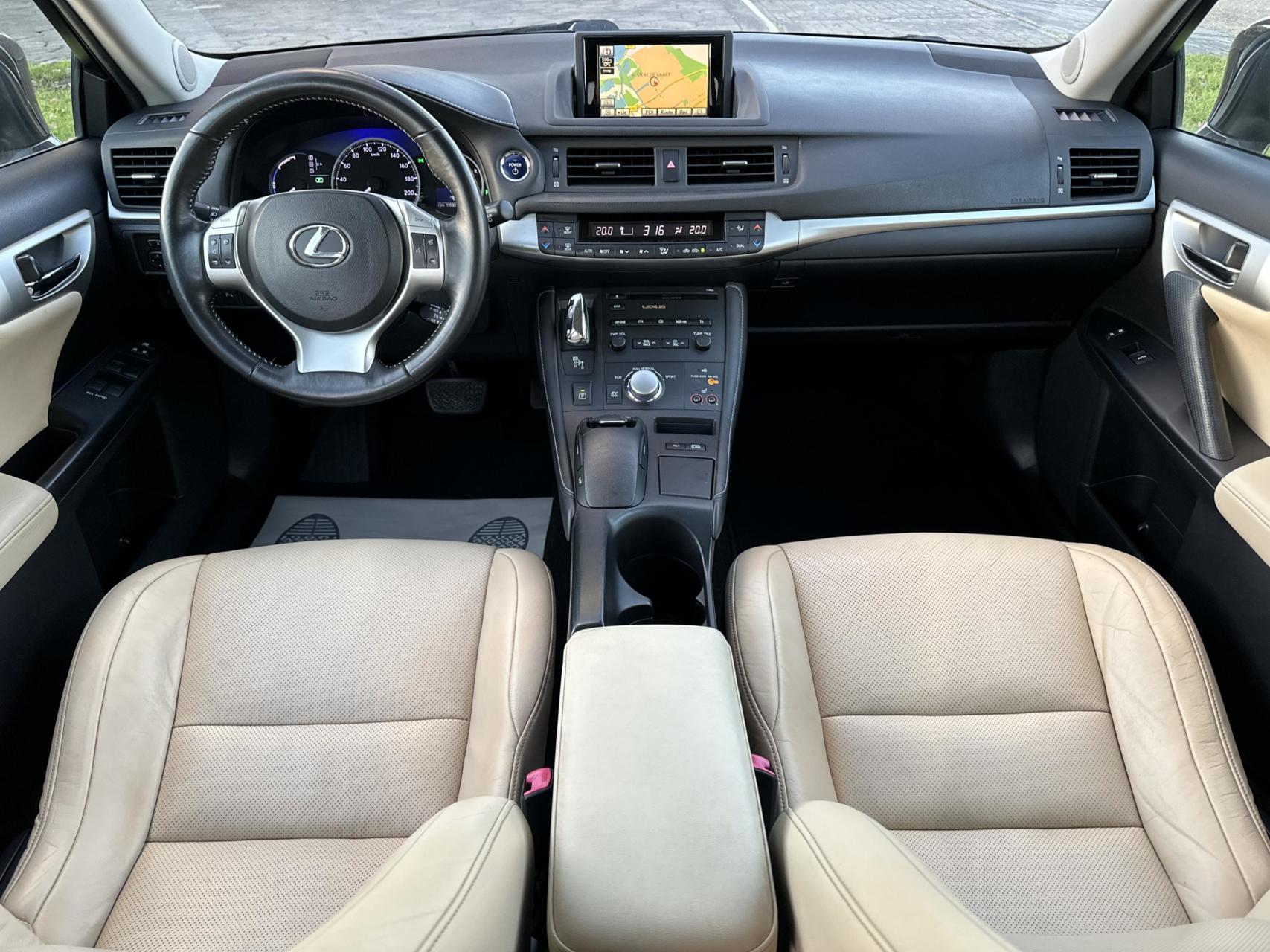 Foto van Lexus CT