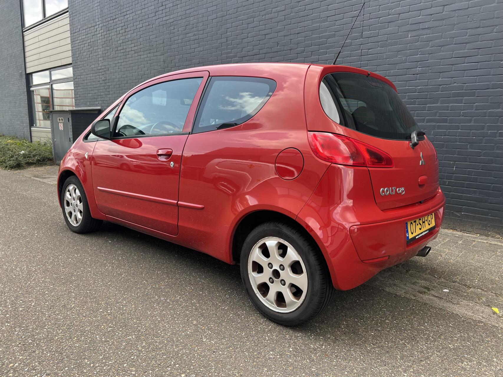 Foto van Mitsubishi Colt