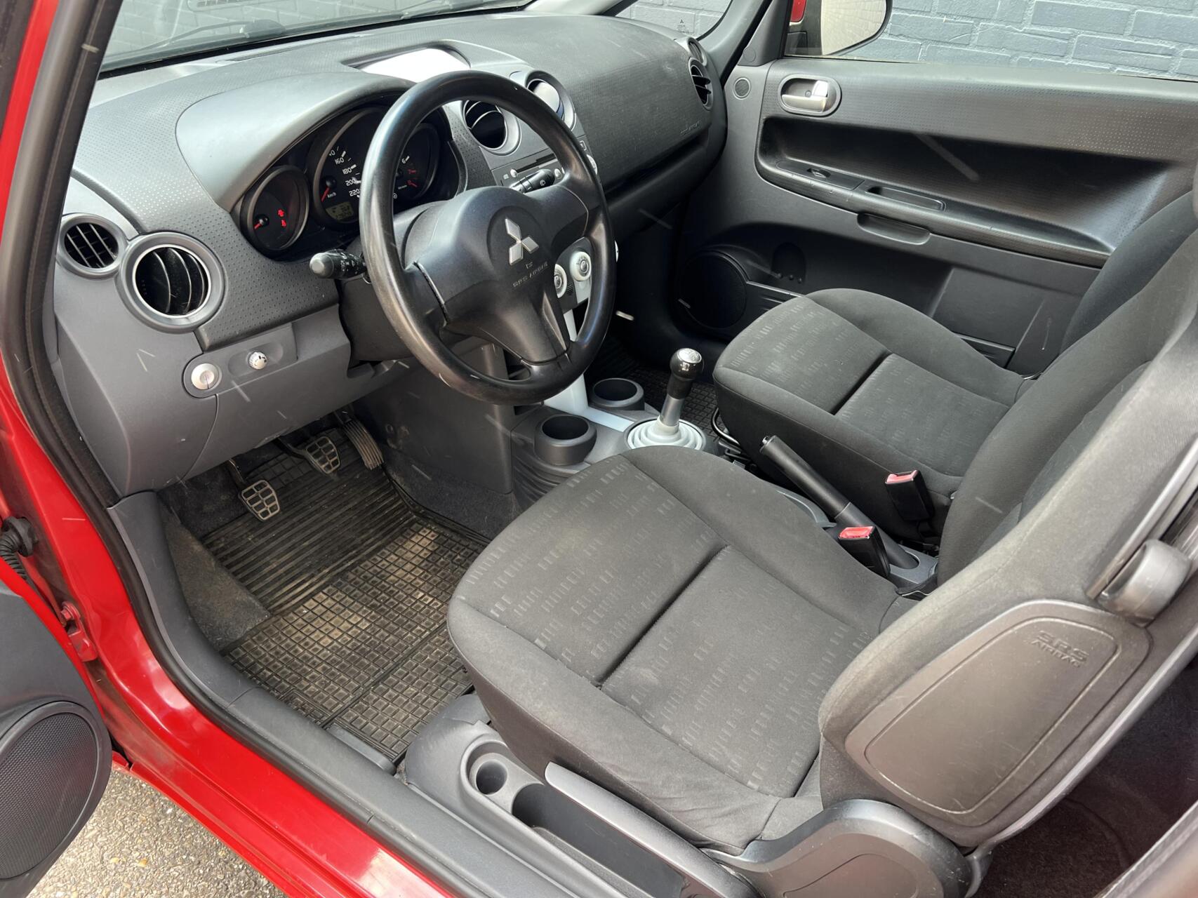 Foto van Mitsubishi Colt