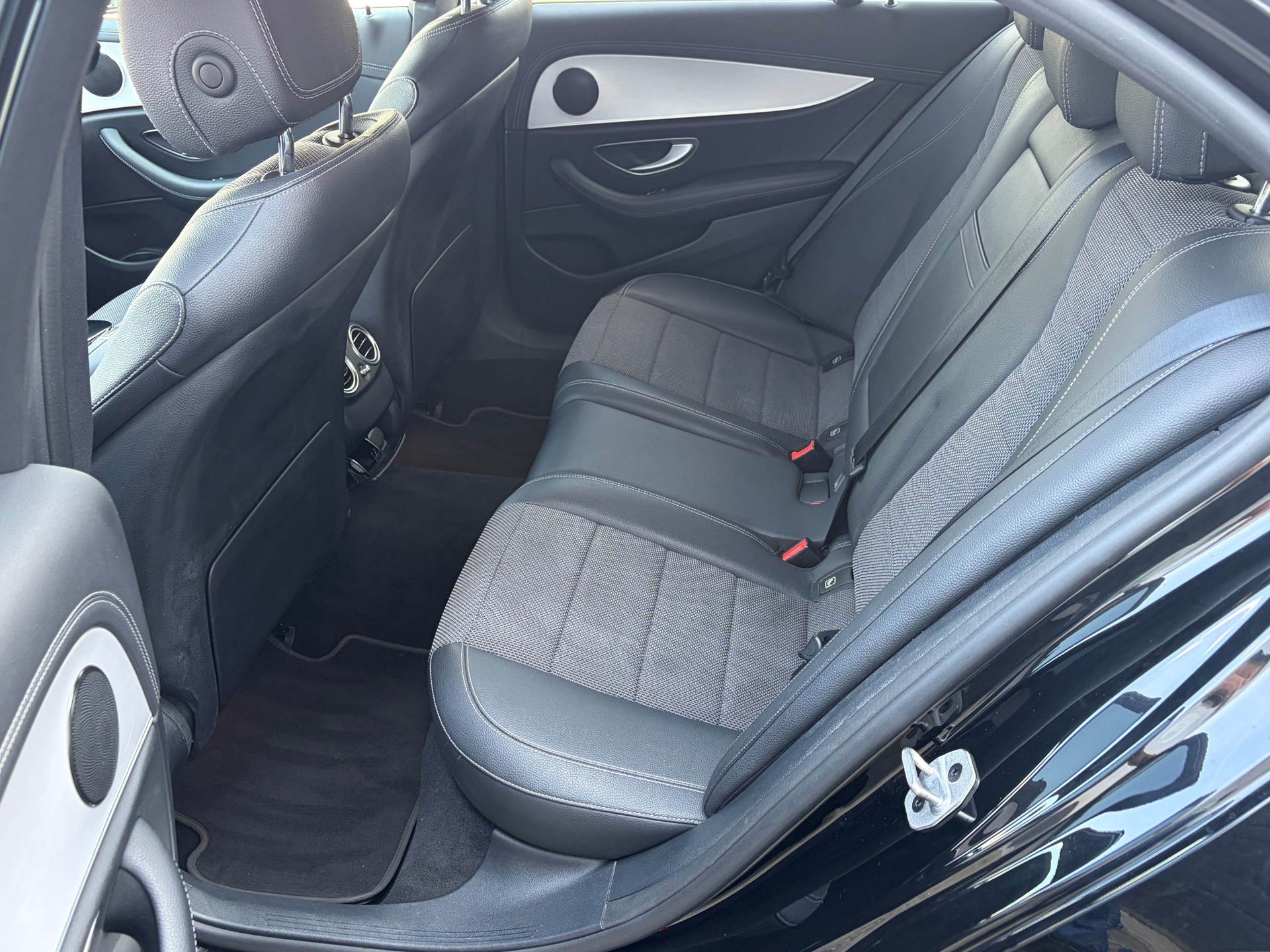 Foto van Mercedes-Benz E 300 De