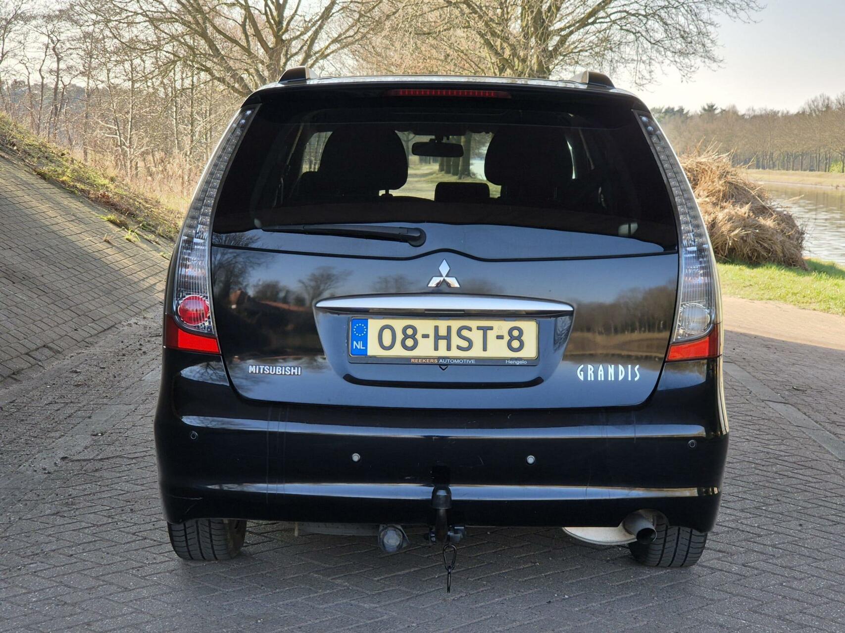 Foto van Mitsubishi Grandis