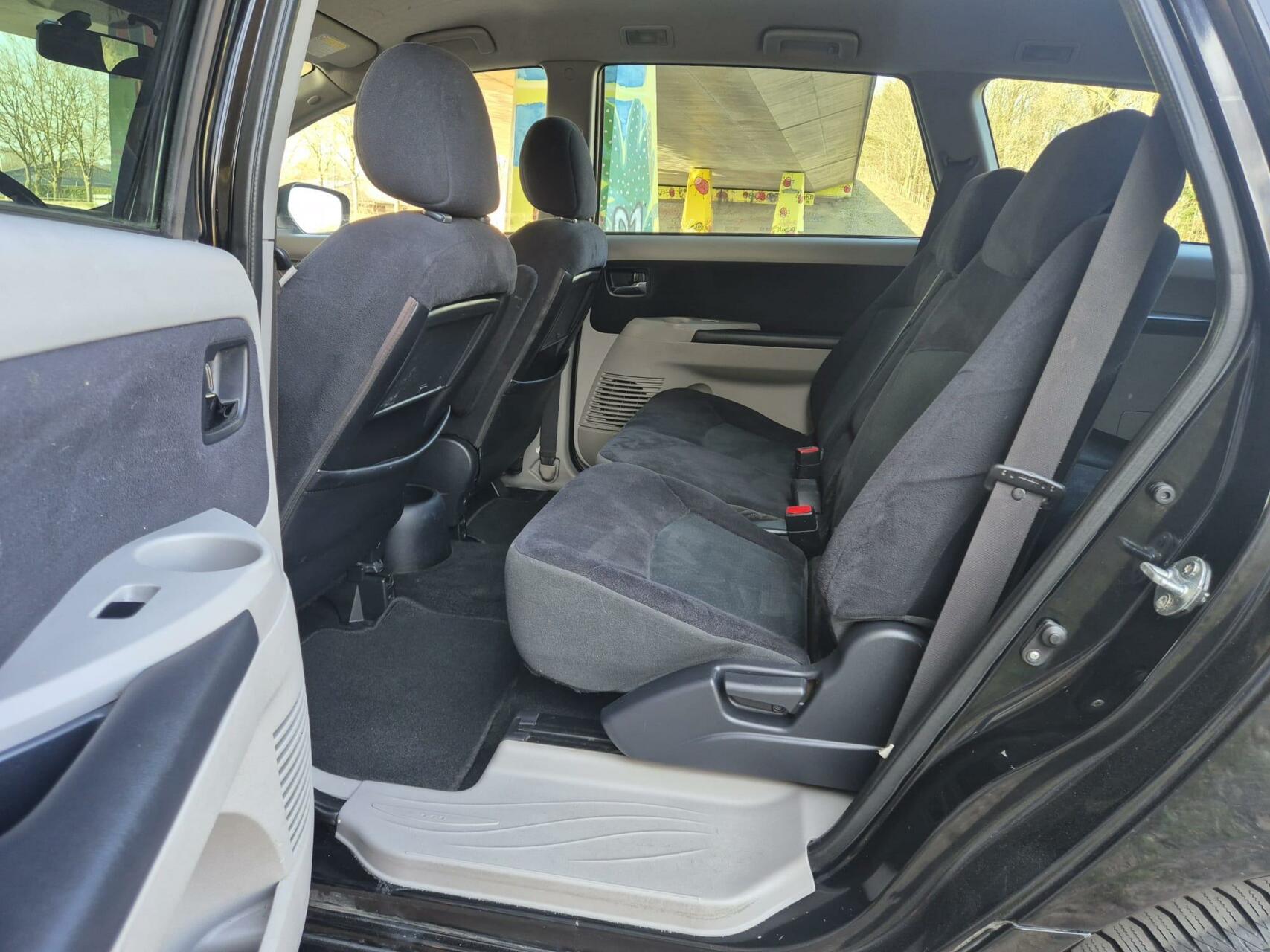 Foto van Mitsubishi Grandis