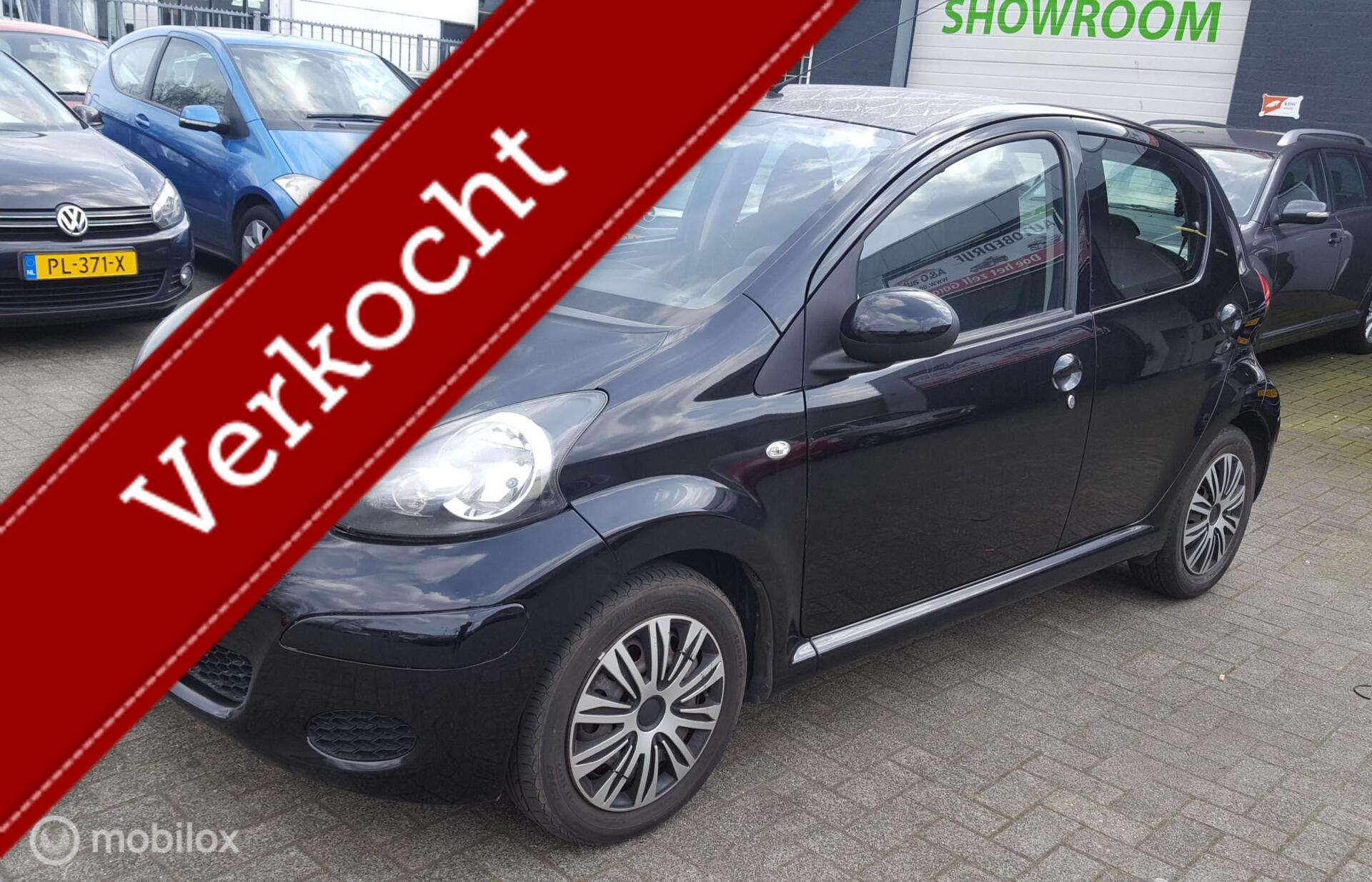 Toyota Aygo 1.0-12V Comfort 2009 - voorkant