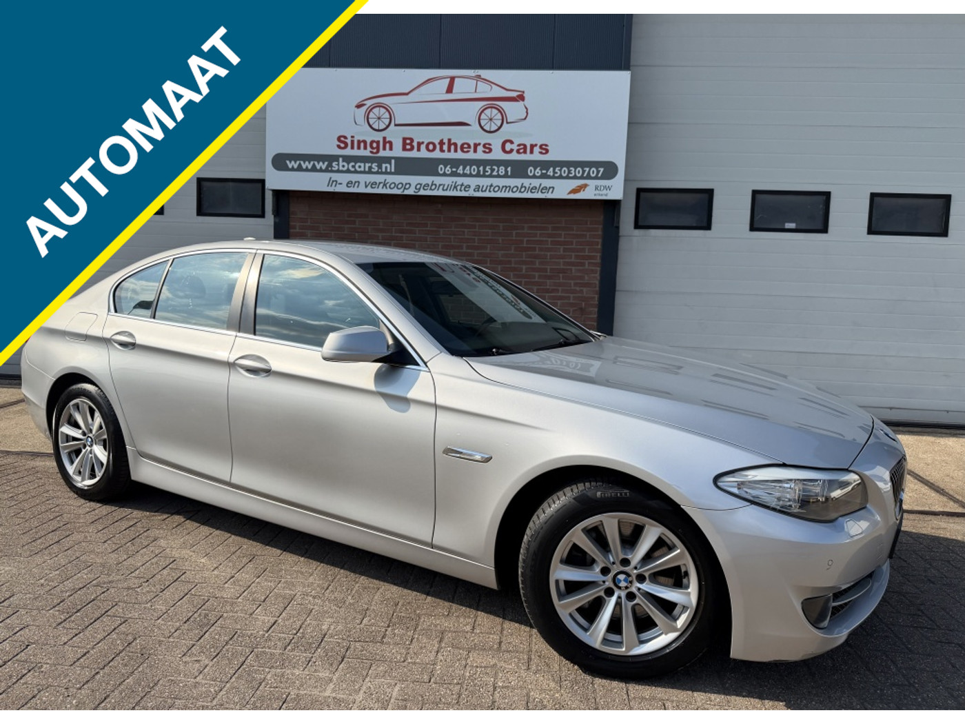 BMW 528i 528i/259PK/AUT/NAP/LEER/CAMERA/INRUIL.MOG!!!! 2010 - voorkant