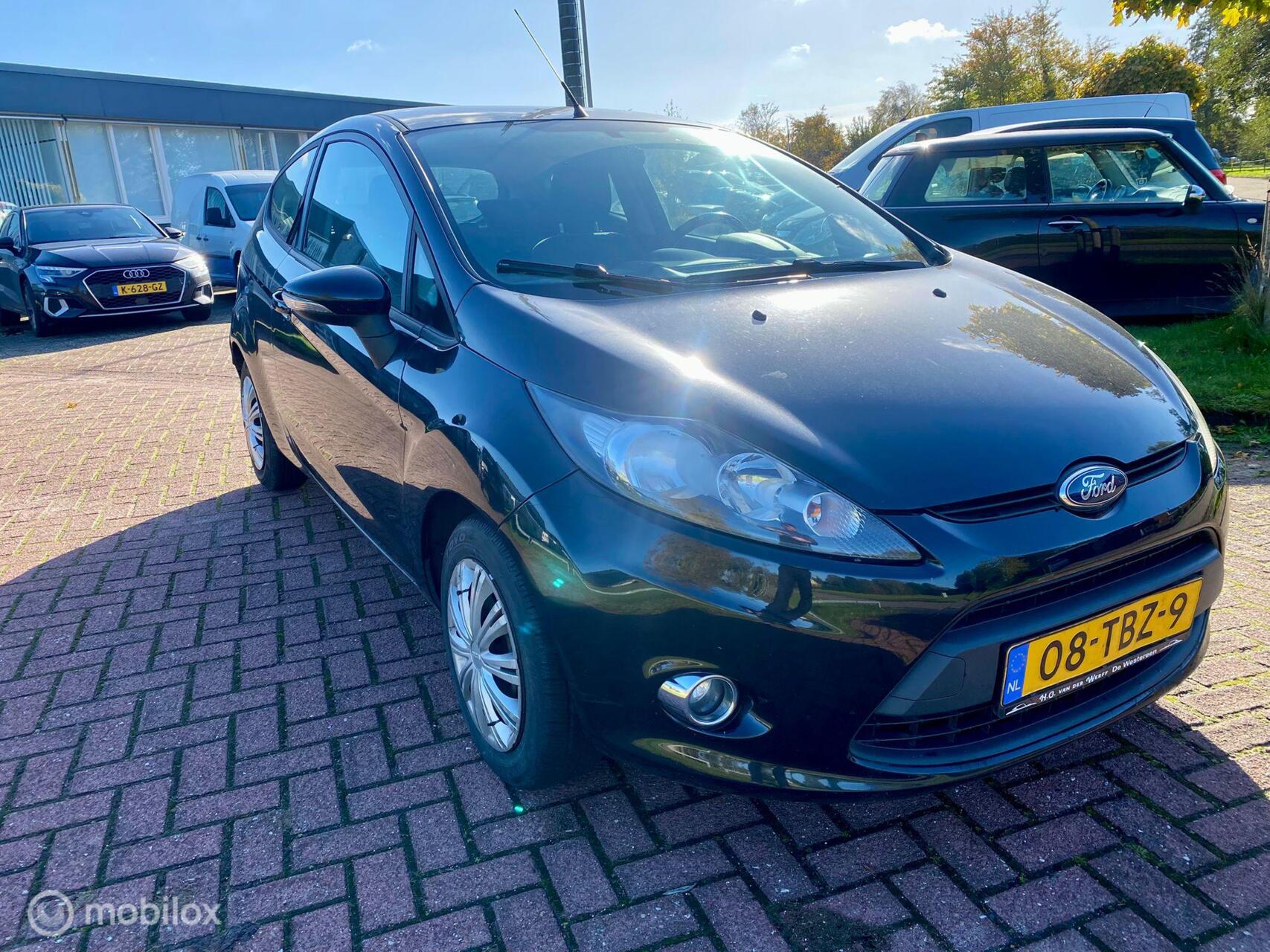 Ford Fiesta 1.6 TDCi ECOnetic Lease Trend 2012 - voorkant